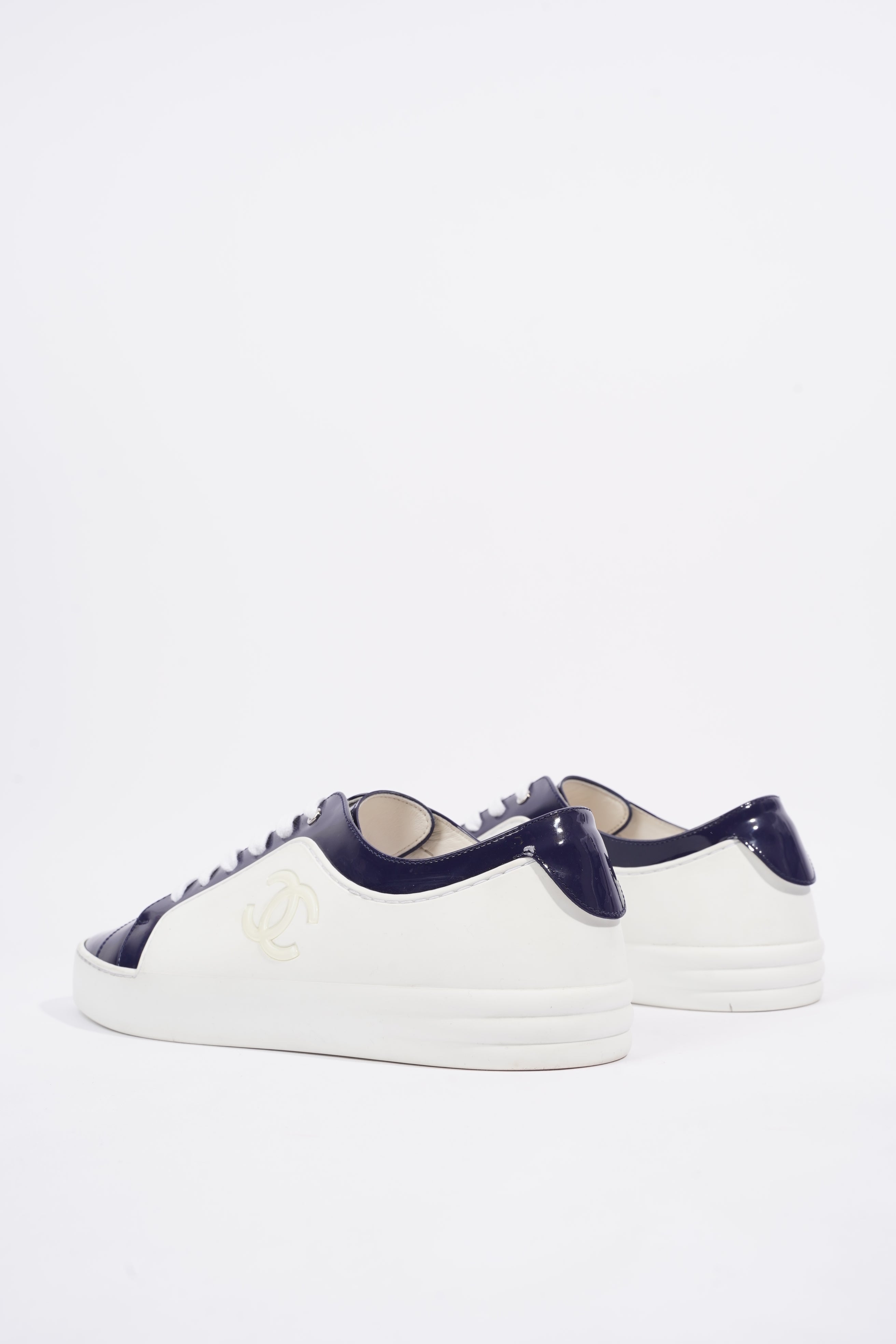 Chanel Womens CC Patent Logo Sneaker Blue / White EU 41 / UK 8