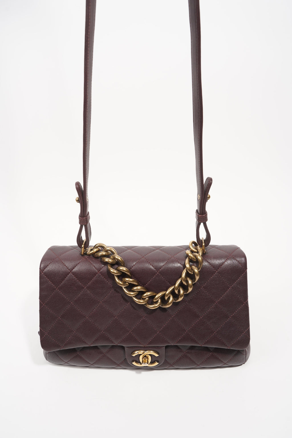 Chanel Womens Trapezio Purple
