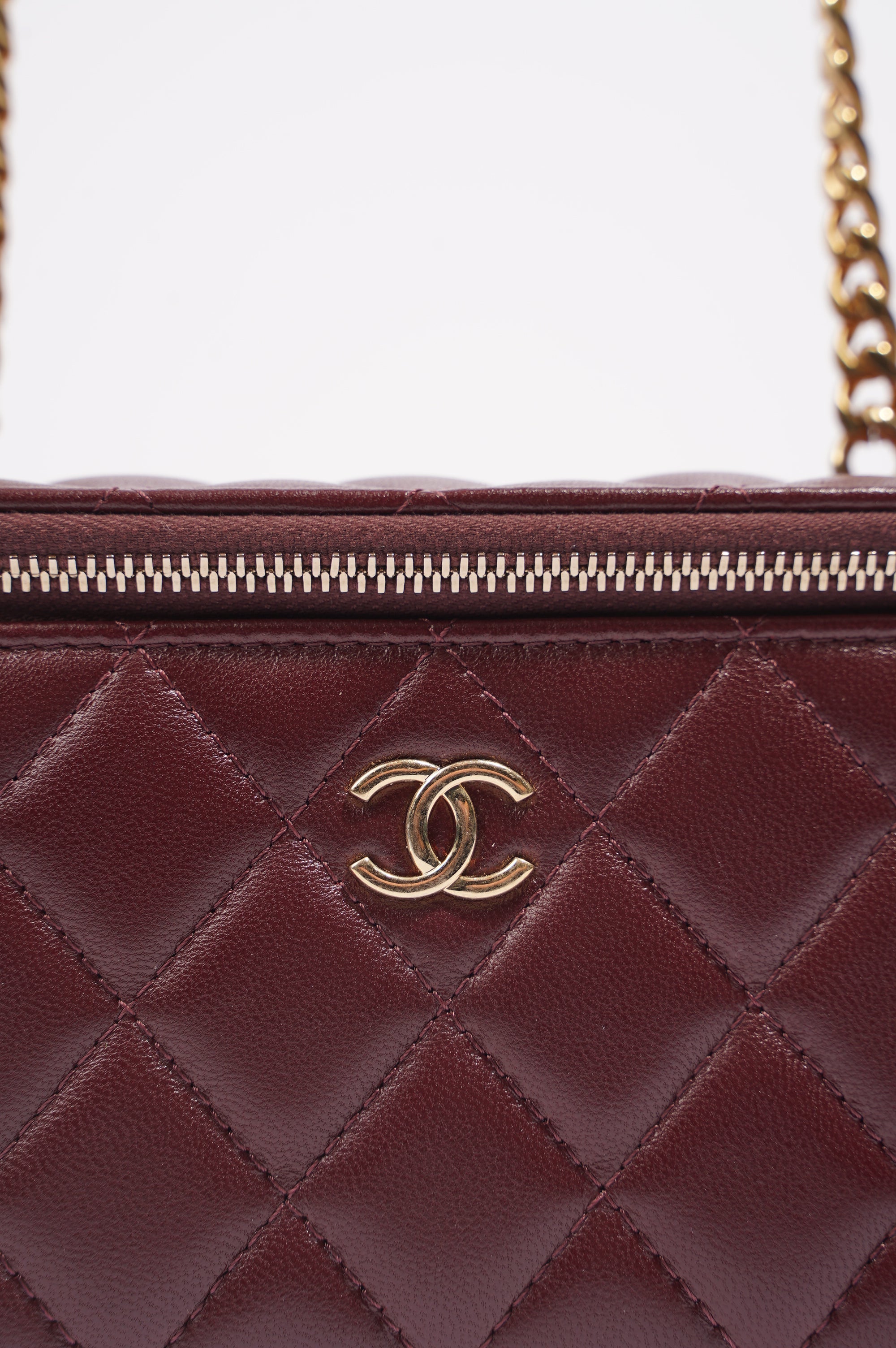 Chanel Womens Vanity Case Burgundy