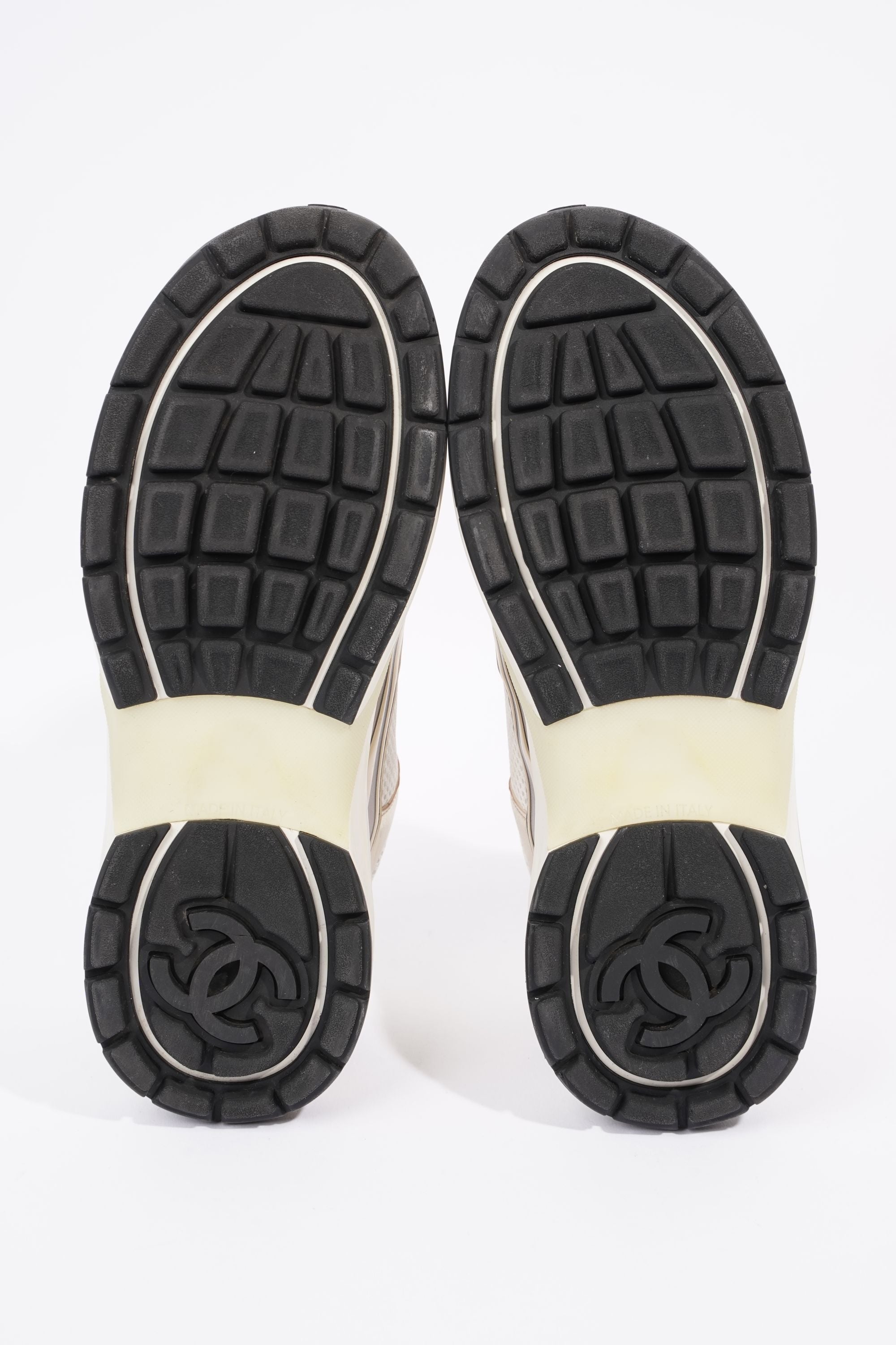 Chanel Womens CC Runner White / Silver EU 38 / UK 5
