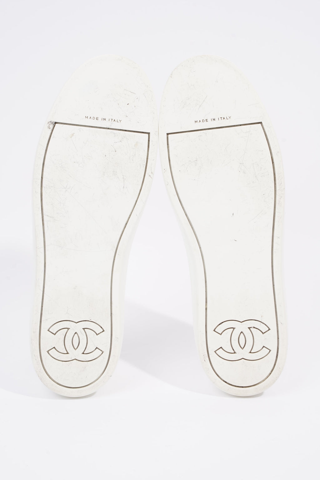 Chanel Womens CC Patent Logo Sneaker Blue / White EU 41 / UK 8
