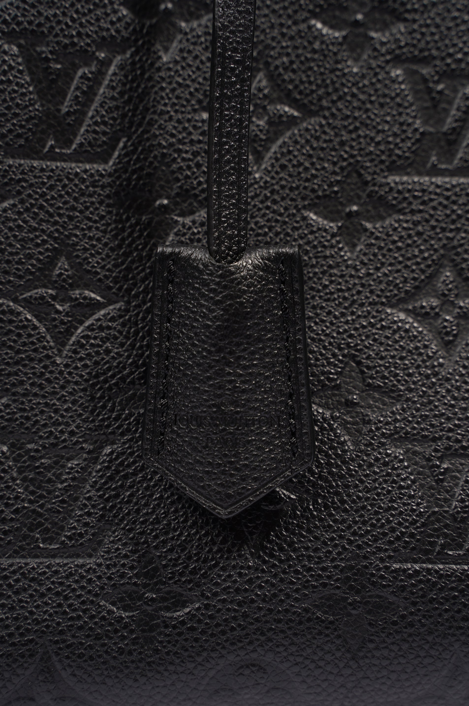 Louis Vuitton Womens Montaigne Black Empreinte Leather MM