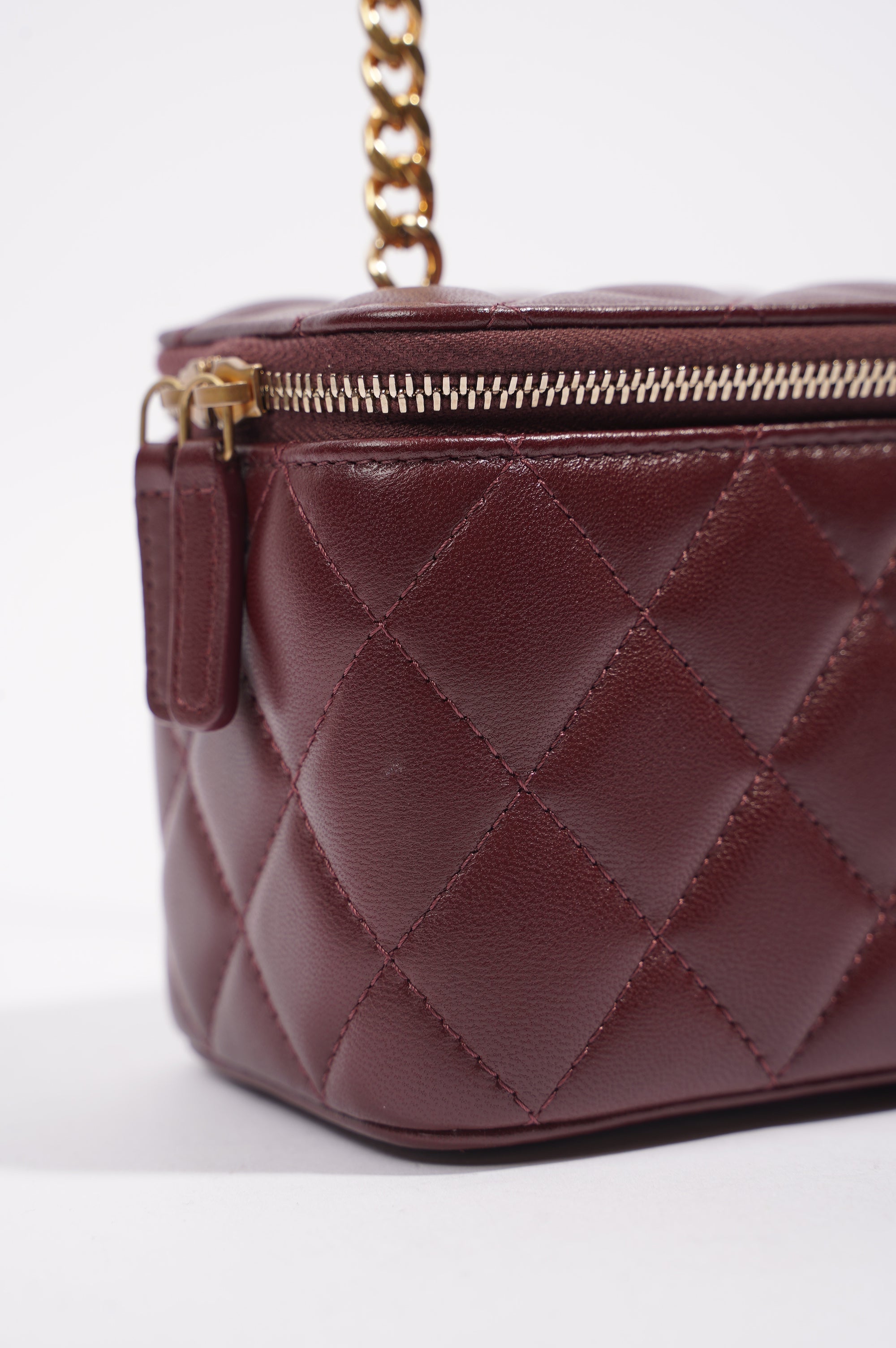 Chanel Womens Vanity Case Burgundy