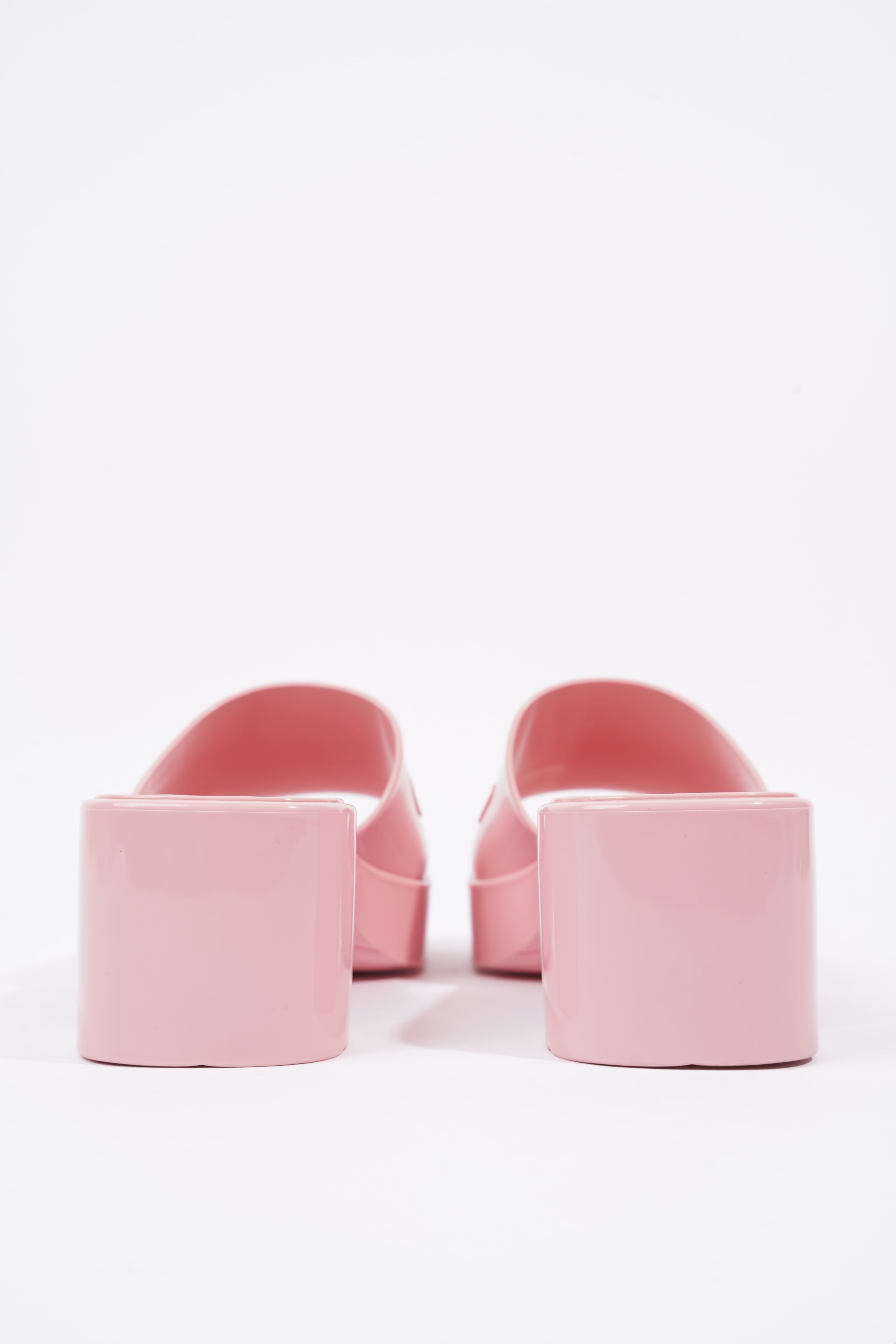Gucci Womens Rubber Slide Sandal Pink EU 41 / UK 8