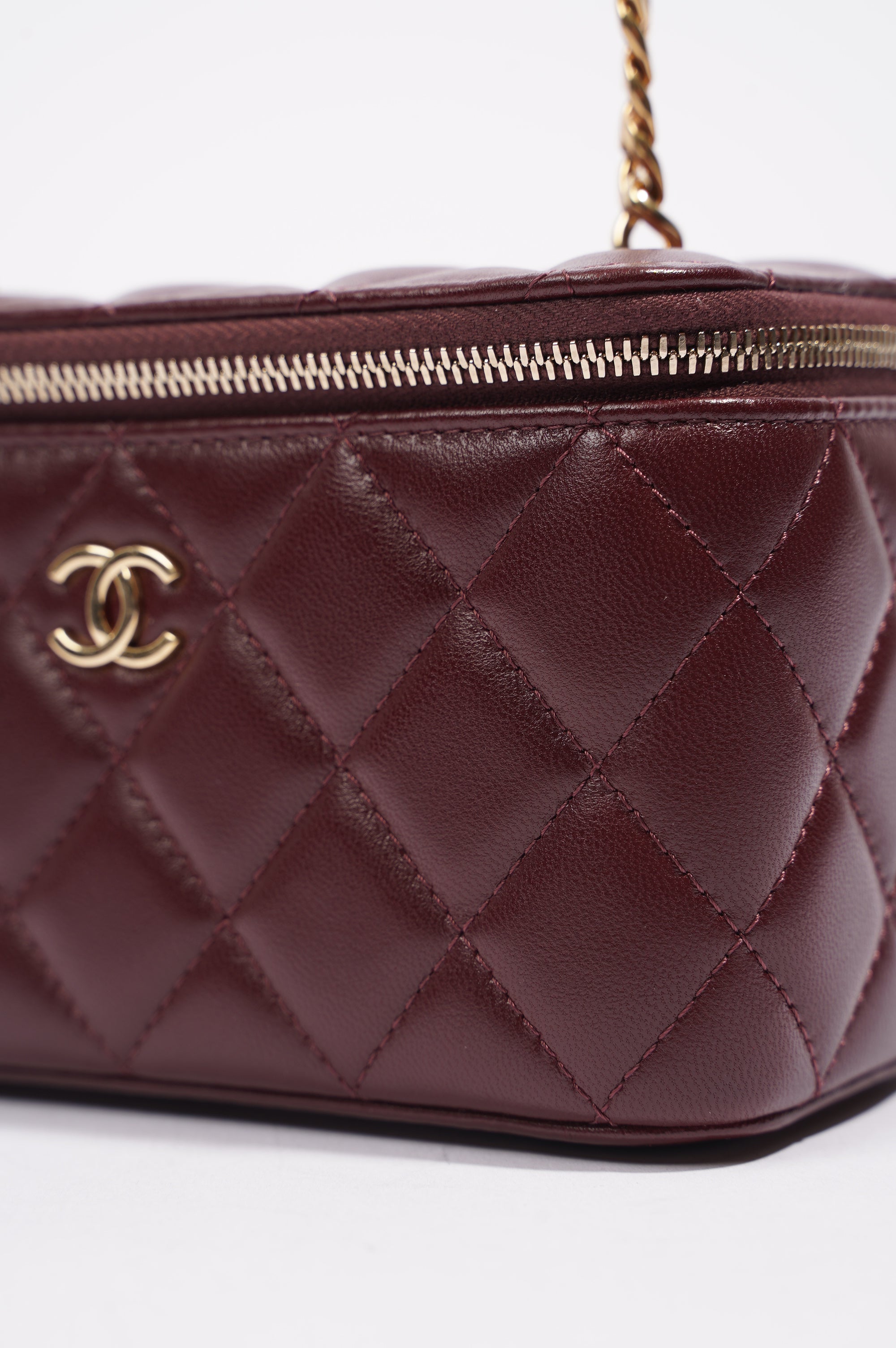 Chanel Womens Vanity Case Burgundy