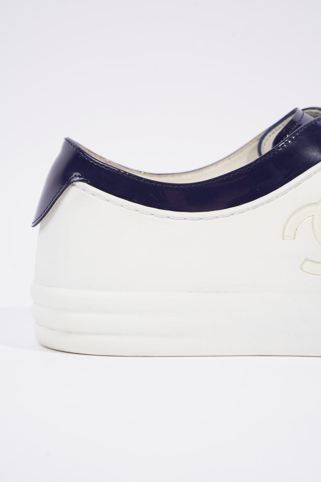 Chanel Womens CC Patent Logo Sneaker Blue / White EU 41 / UK 8