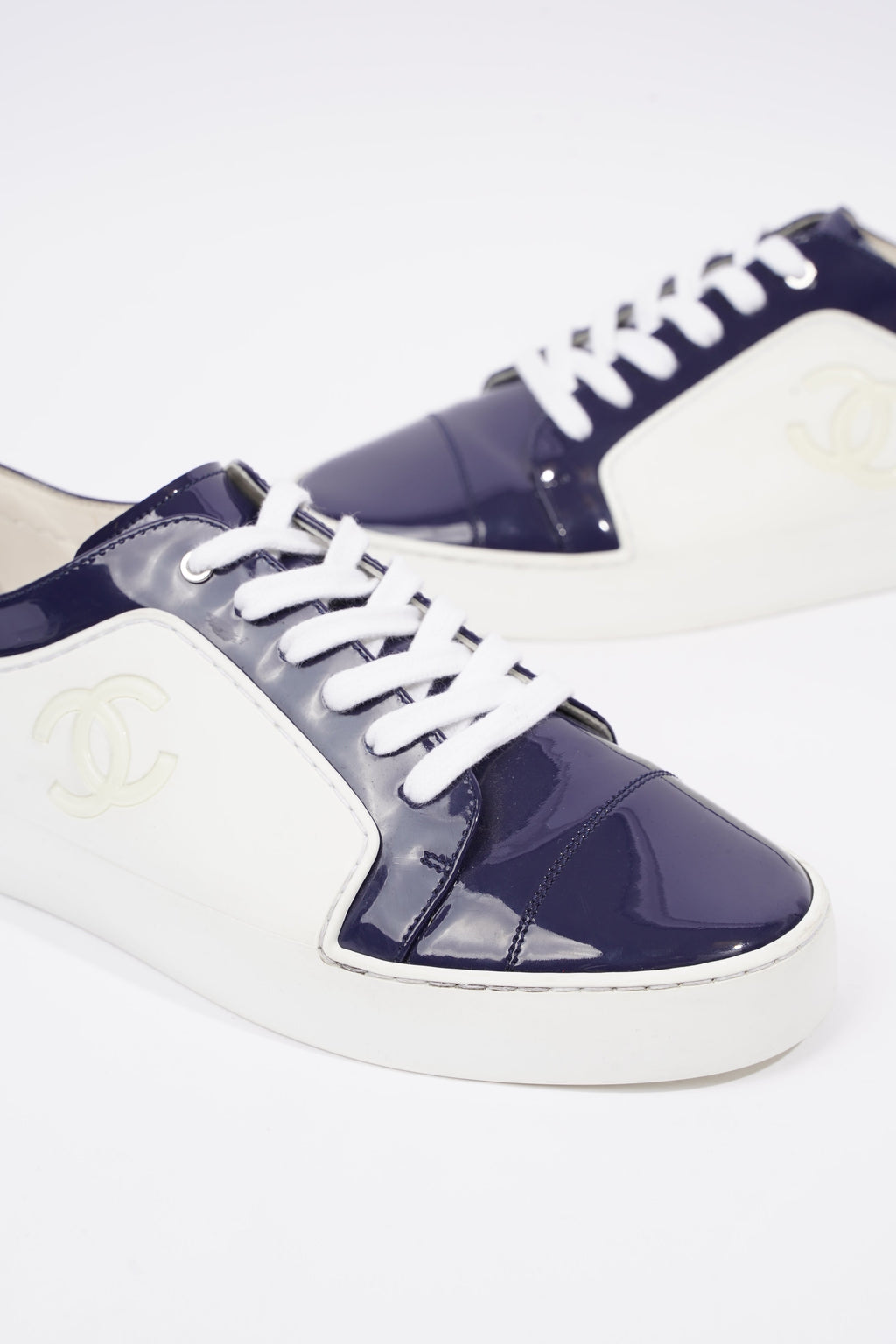 Chanel Womens CC Patent Logo Sneaker Blue / White EU 41 / UK 8