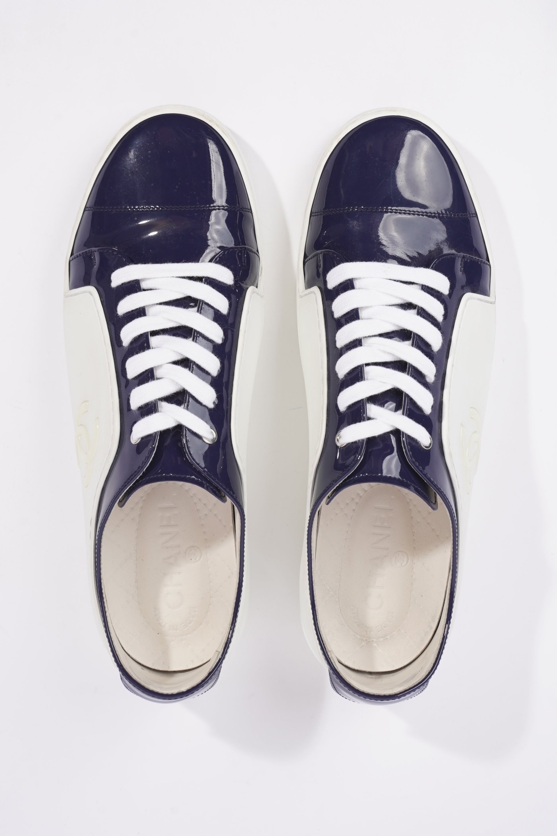 Chanel Womens CC Patent Logo Sneaker Blue / White EU 41 / UK 8
