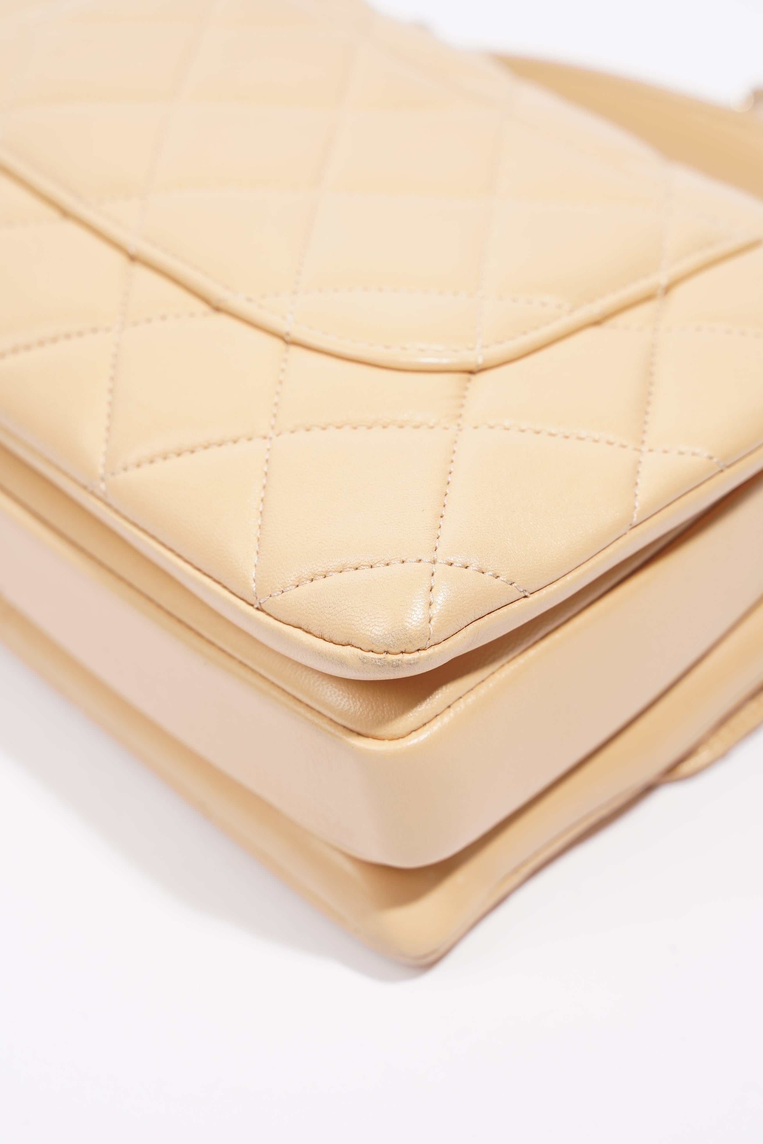 Chanel Womens Trendy Flap Bag Biscuit Lambskin Small