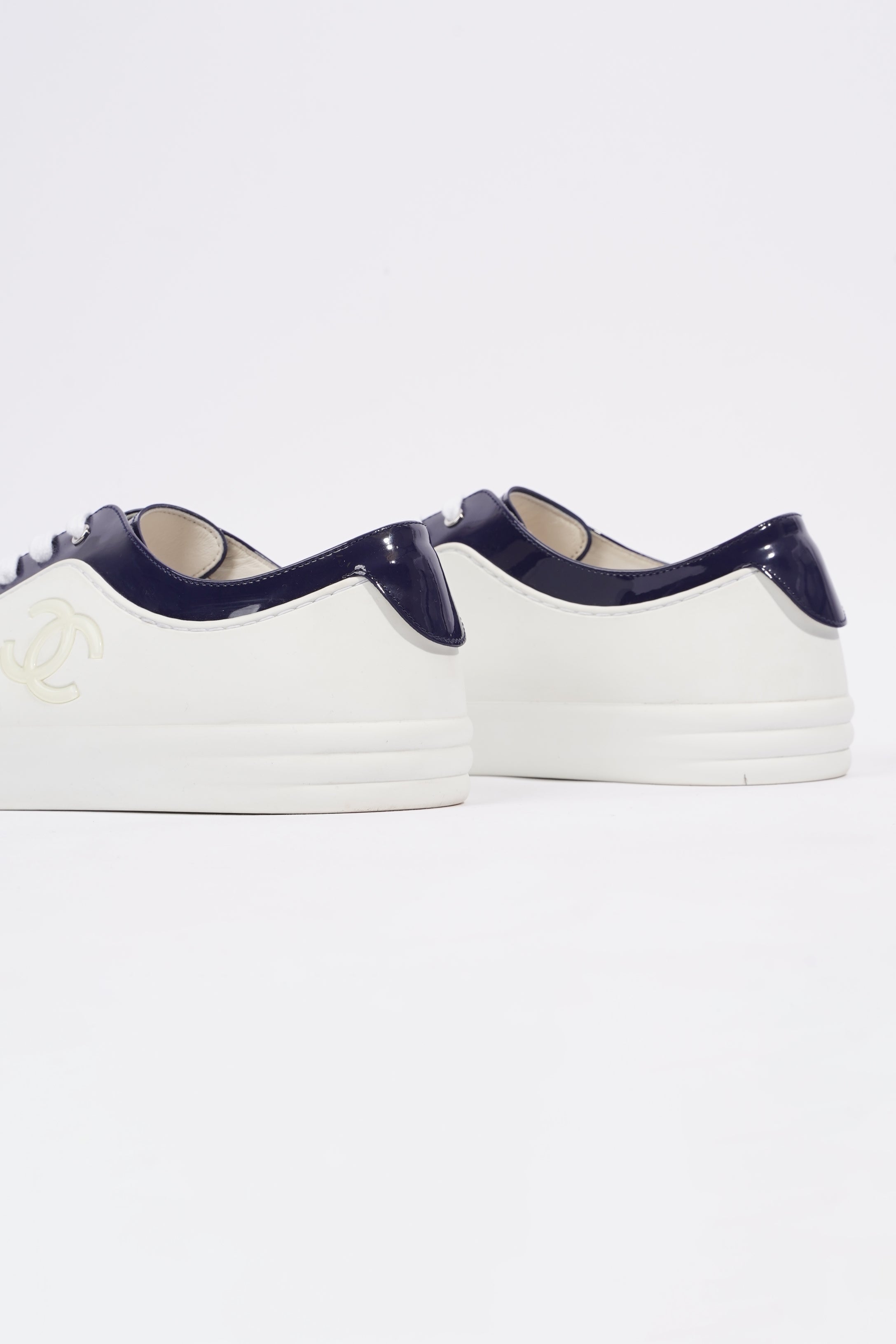Chanel Womens CC Patent Logo Sneaker Blue / White EU 41 / UK 8