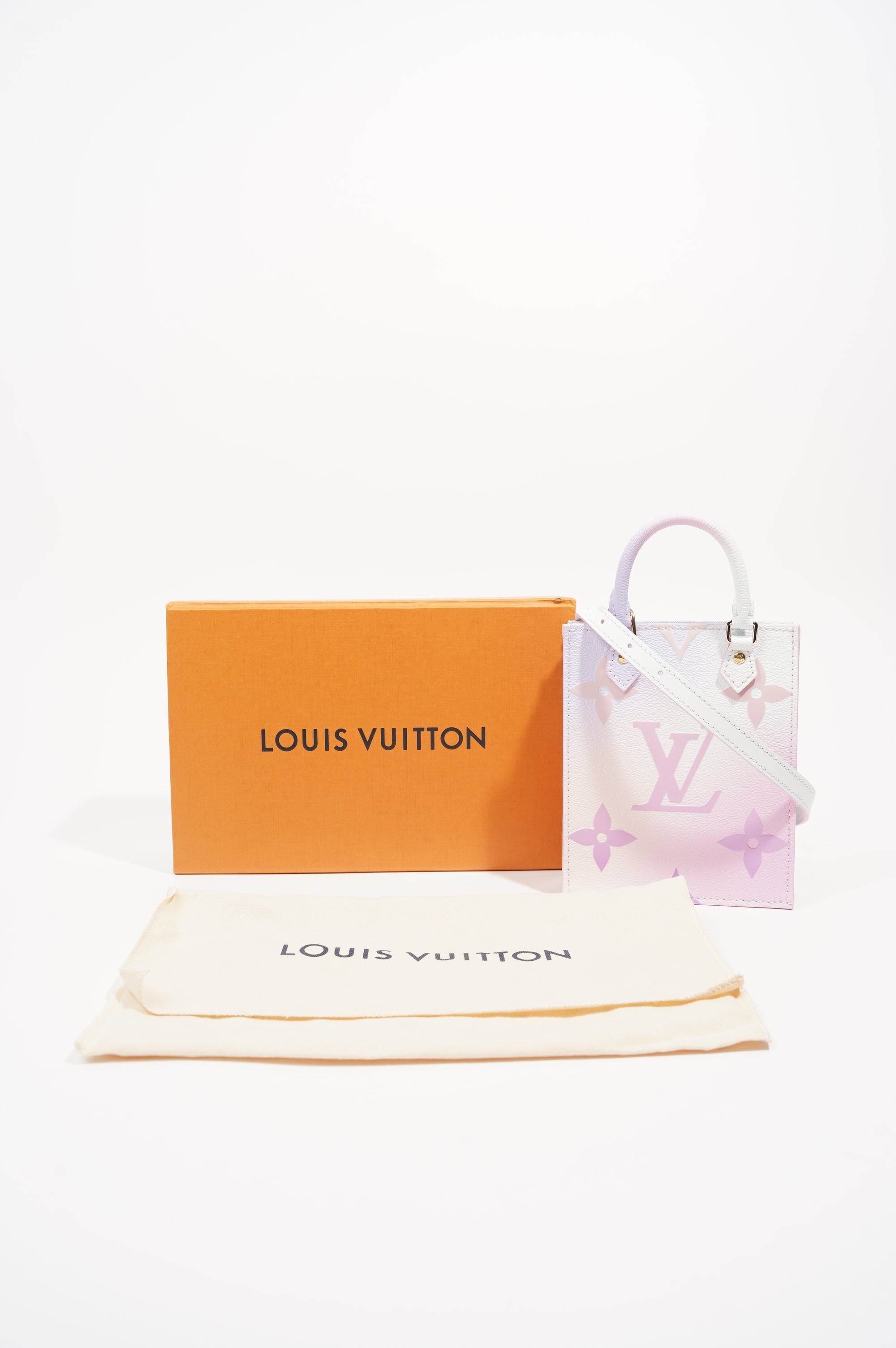 Louis Vuitton Womens Petit Sac Plat