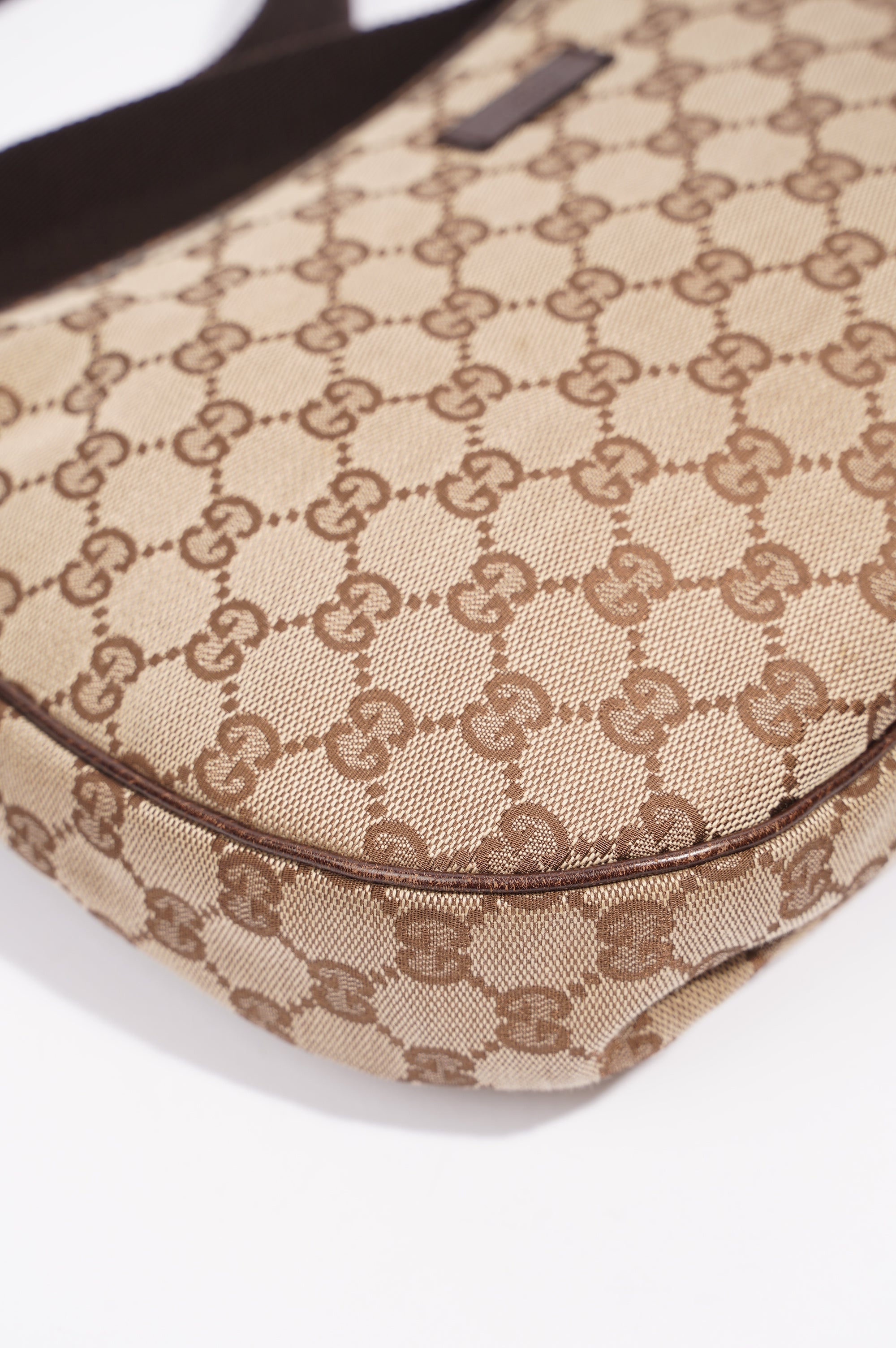 Gucci Canvas Shoulder Bag Beige