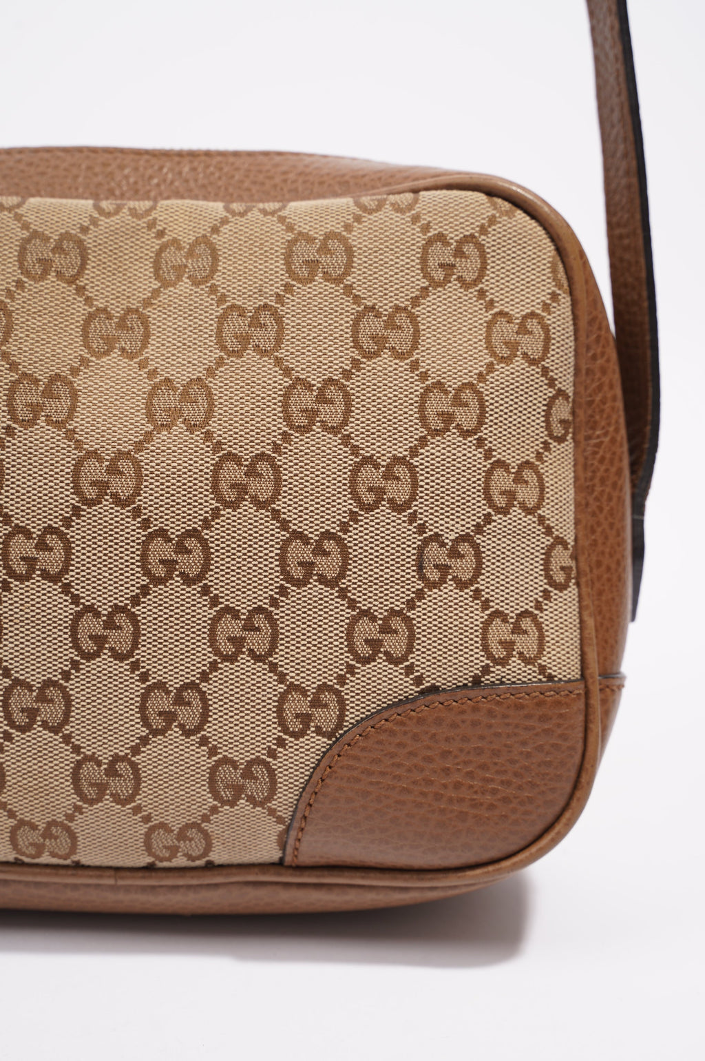 Gucci Womens Bree Messenger Bag Beige / Brown Canvas / Leather