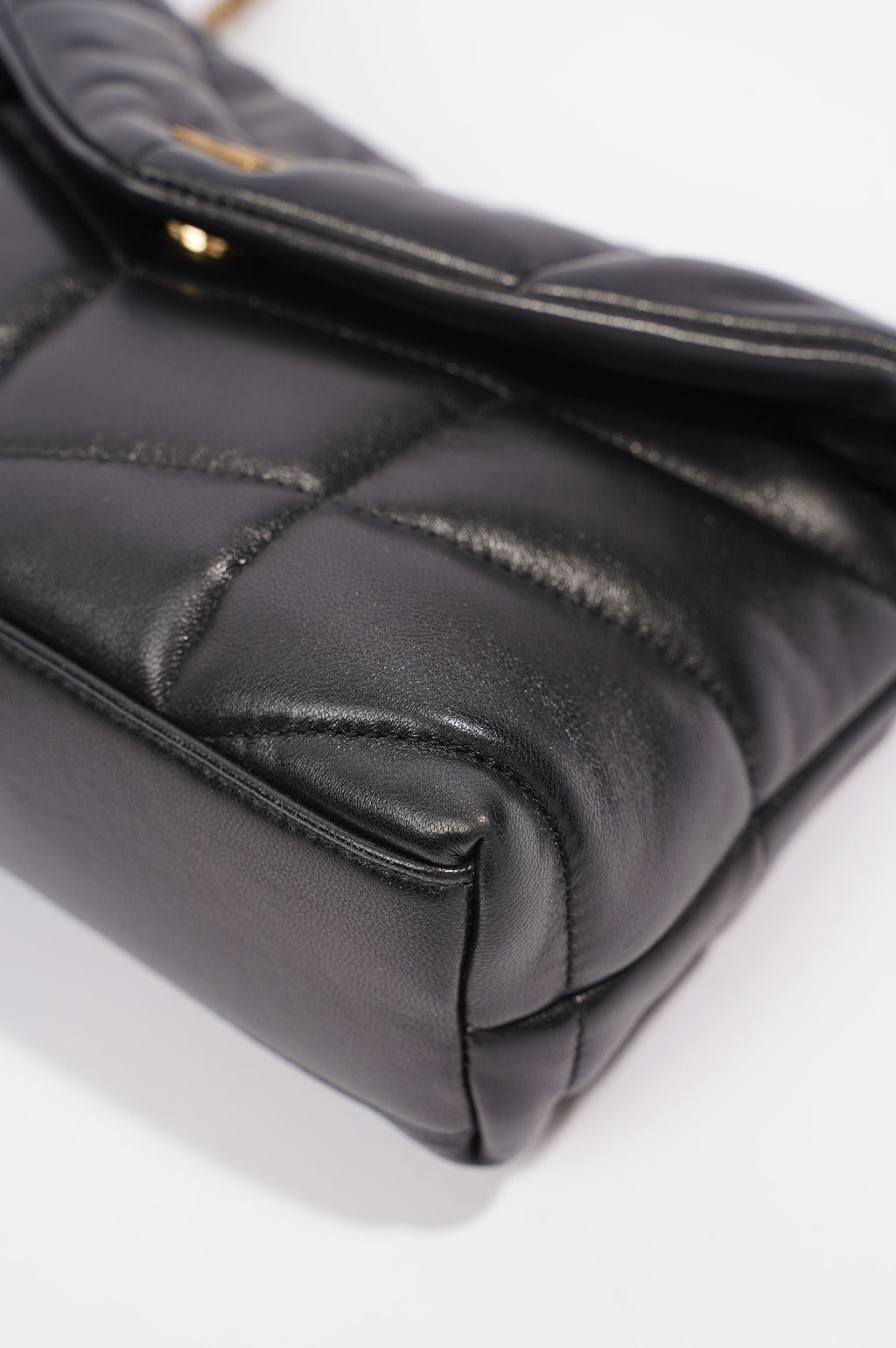 Saint Laurent Womens Loulou Toy Puffer Bag Black