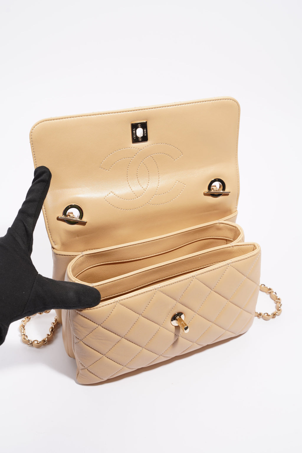 Chanel Womens Trendy Flap Bag Biscuit Lambskin Small