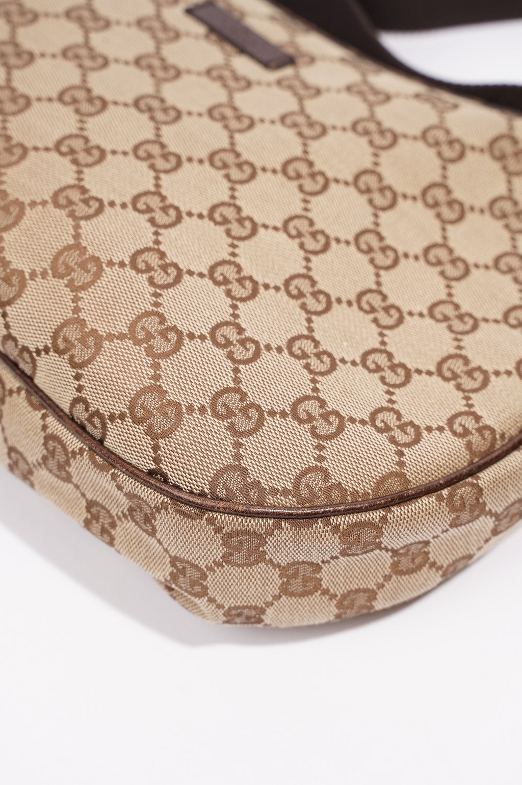 Gucci Canvas Shoulder Bag Beige