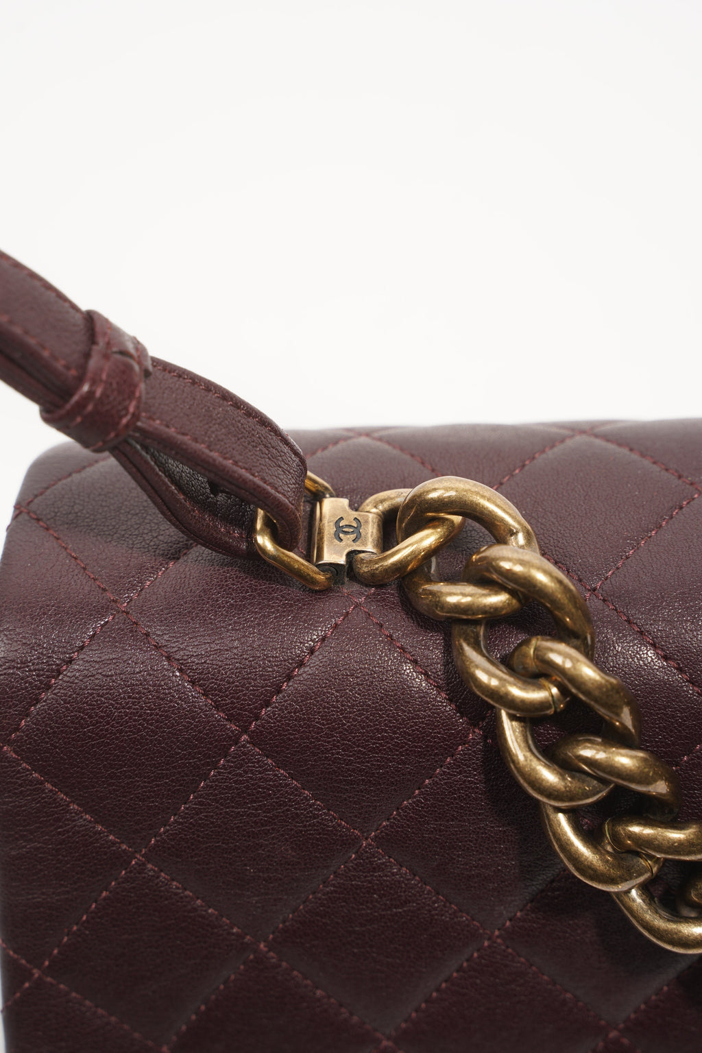 Chanel Womens Trapezio Purple