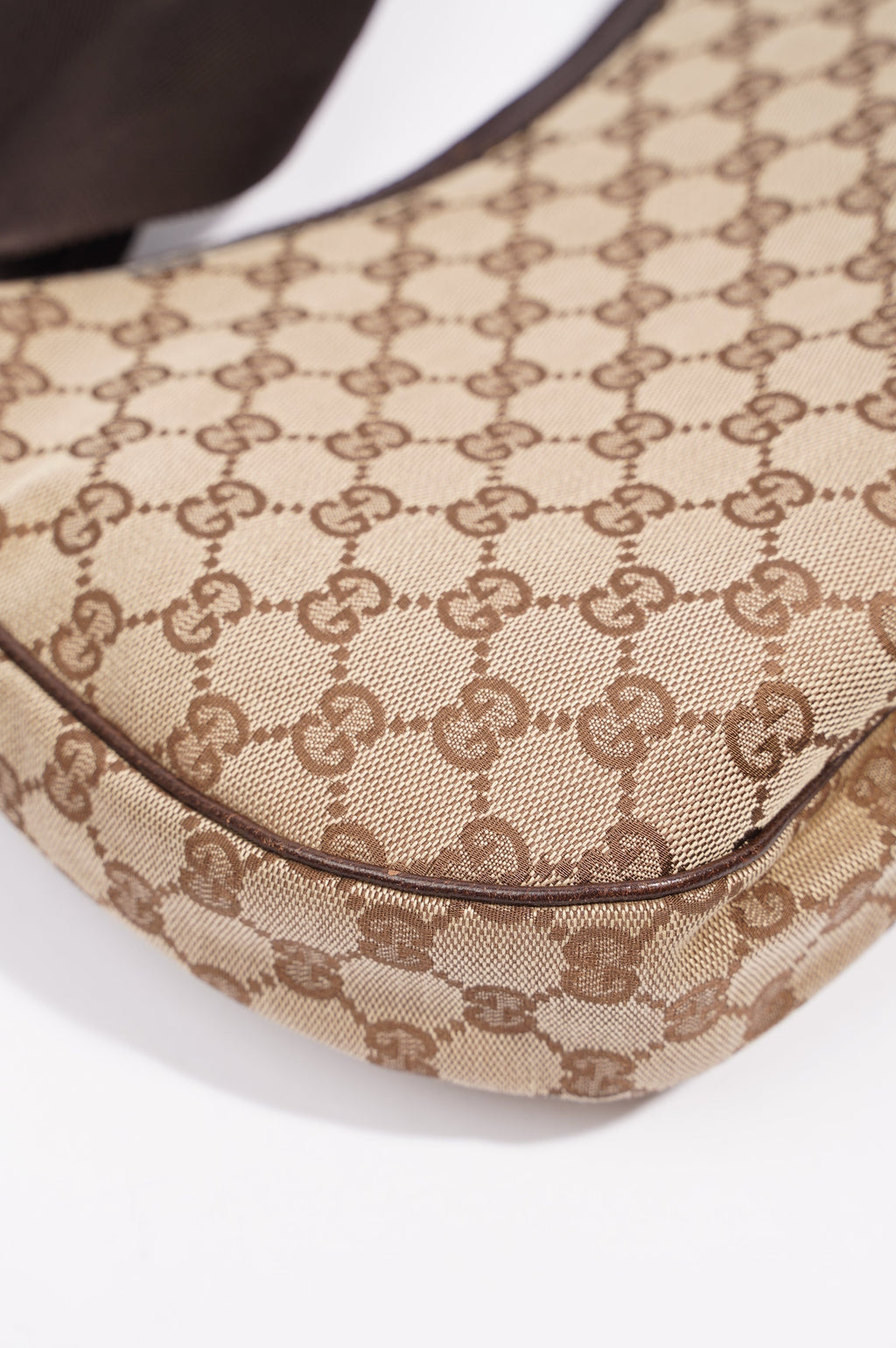 Gucci Canvas Shoulder Bag Beige