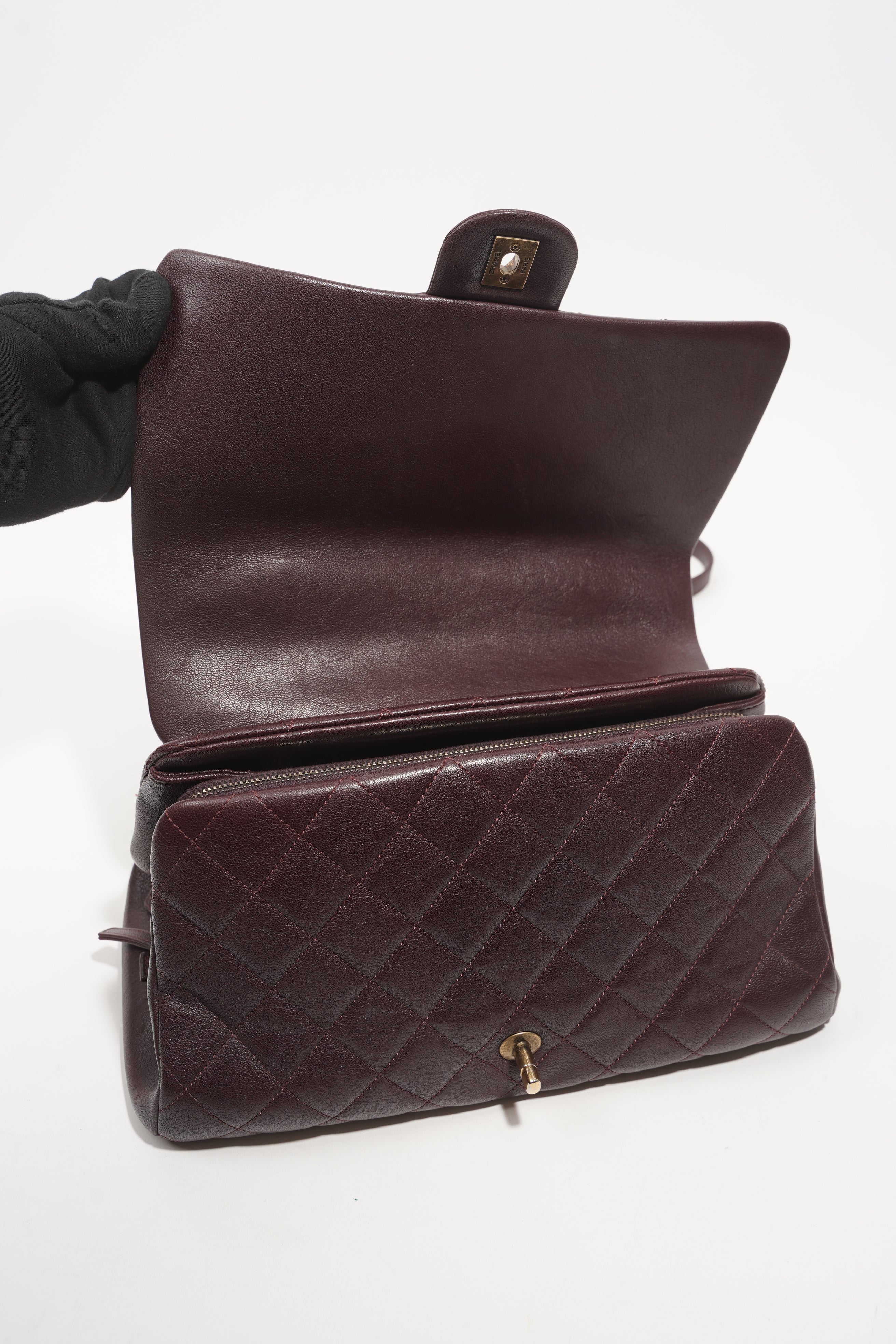 Chanel Womens Trapezio Purple