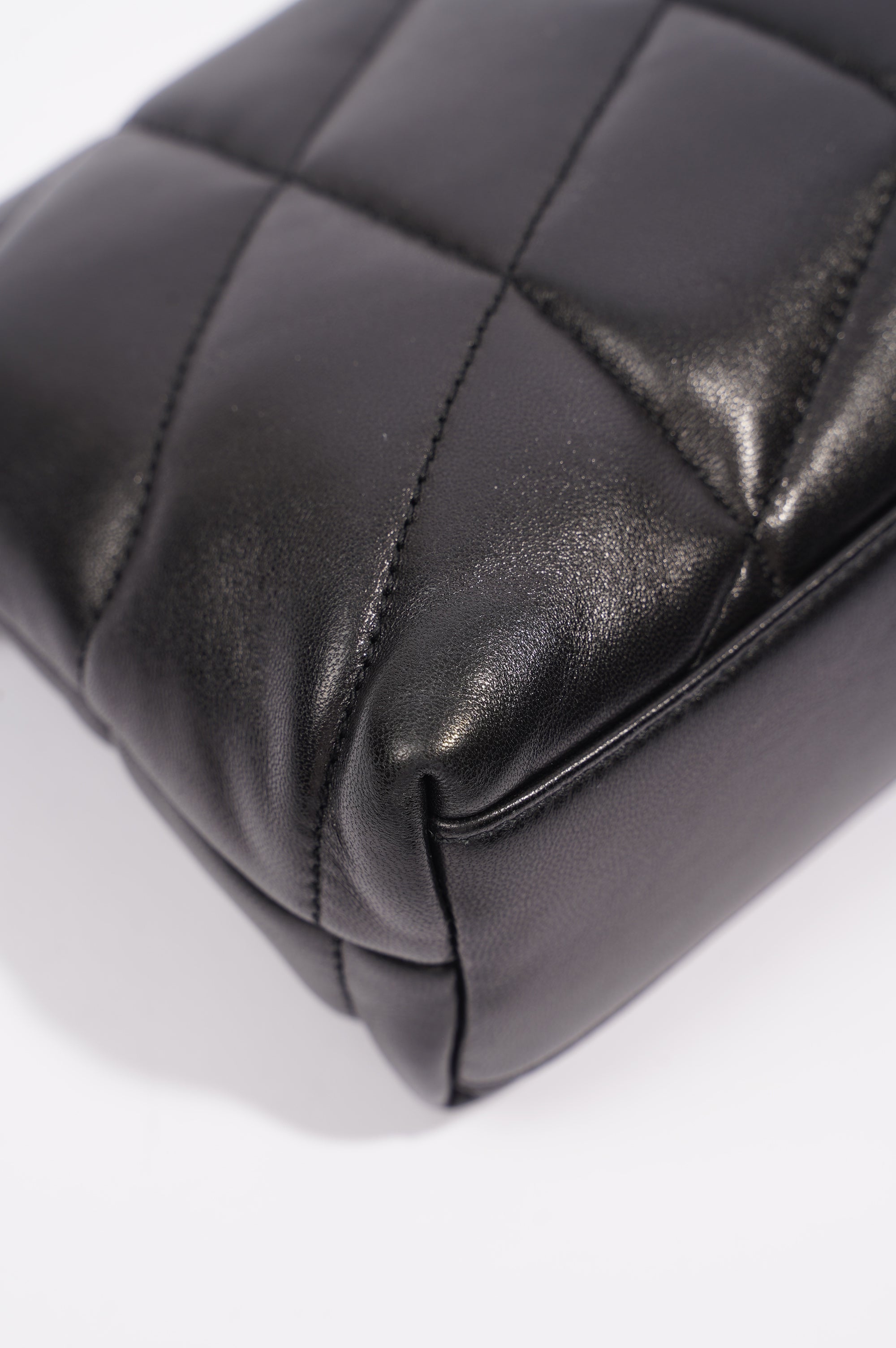 Saint Laurent Womens Loulou Toy Puffer Bag Black