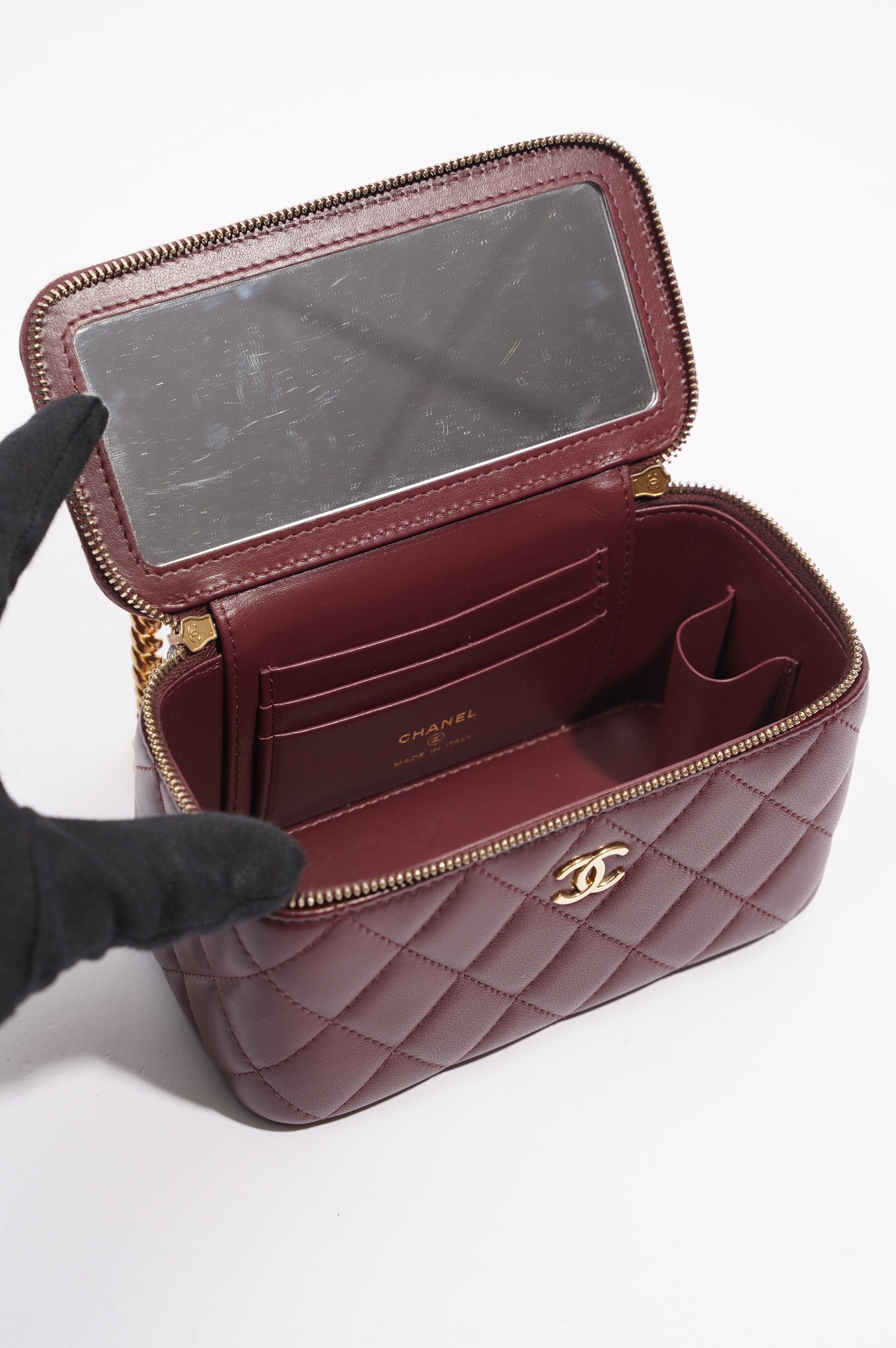 Chanel Womens Vanity Case Burgundy