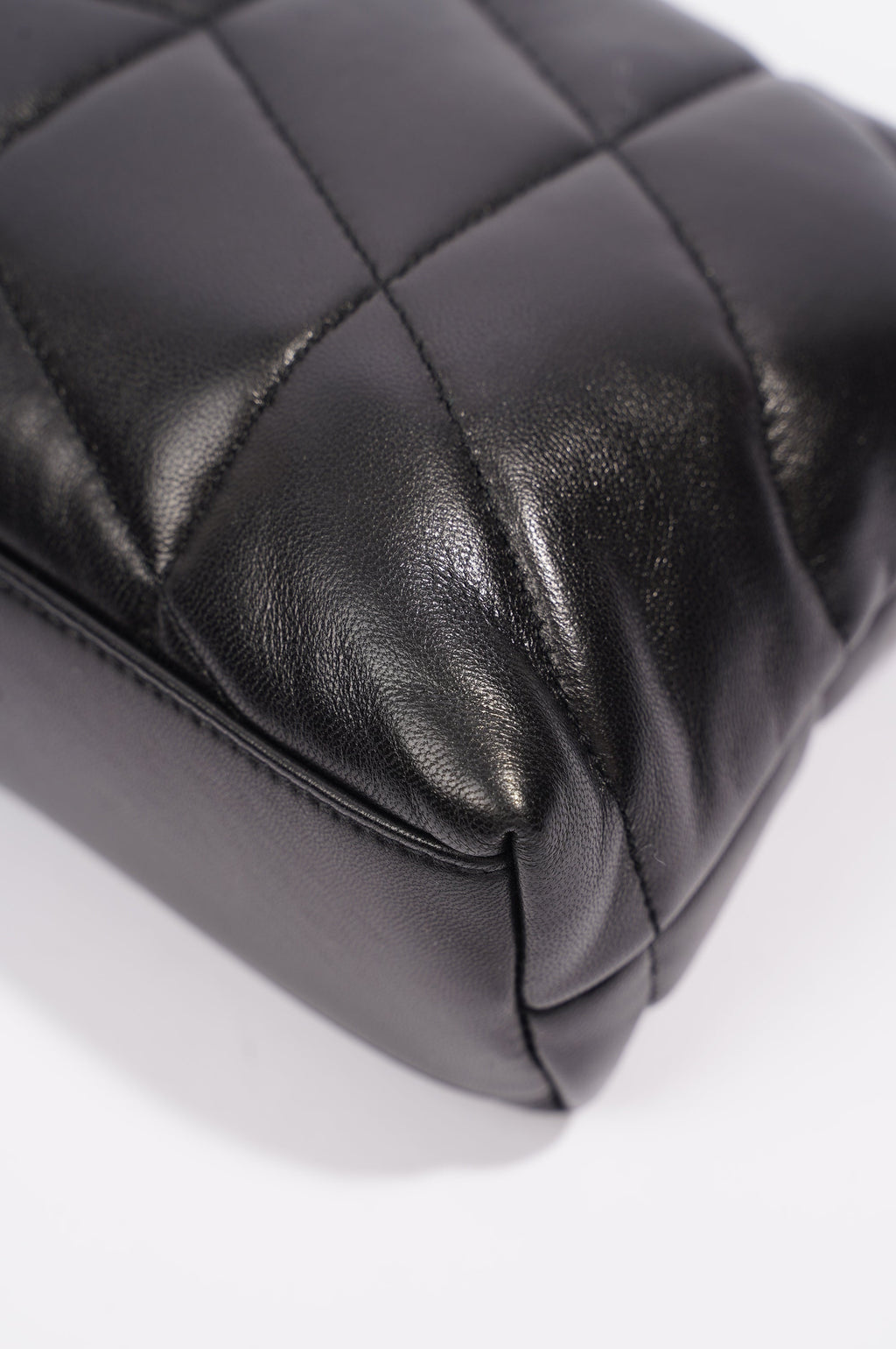 Saint Laurent Womens Loulou Toy Puffer Bag Black
