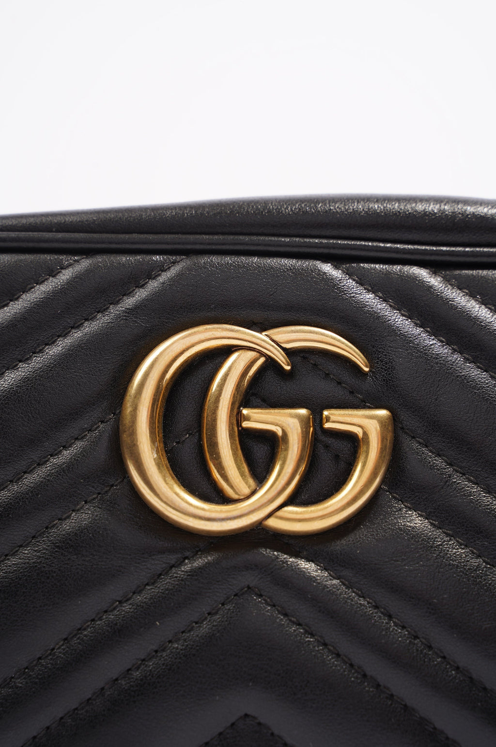 Gucci Womens GG Marmont Bag Black Leather Small