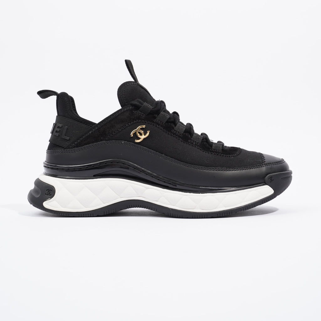 Chanel Womens CC Logo Runner Black EU 38 / UK 5