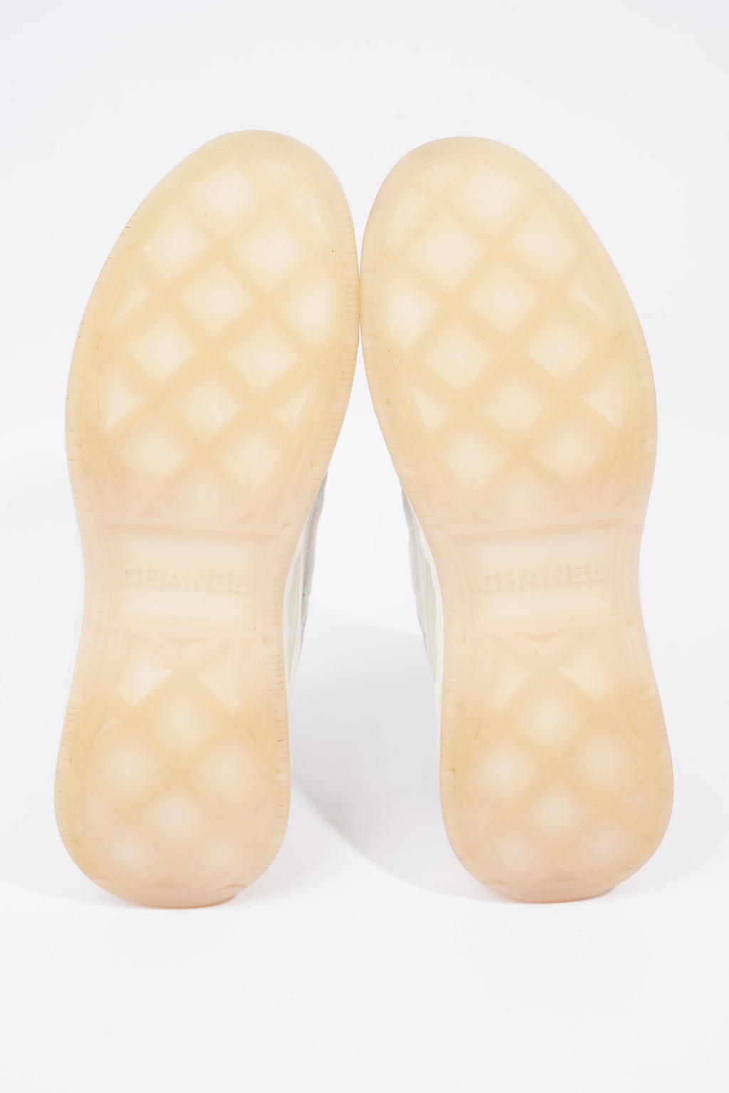 Chanel Womens CC Logo Runners Cream EU 39.5 / UK 6.5