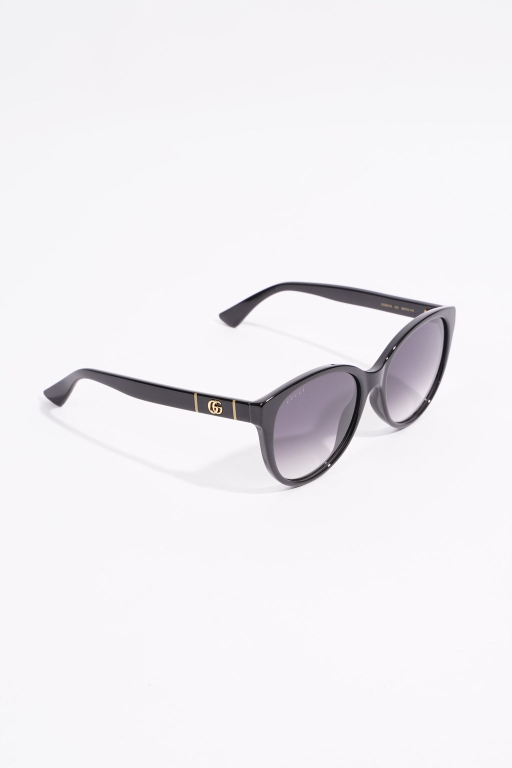 Gucci Womens Round Cat Eye Sunglasses Black Acetate 145