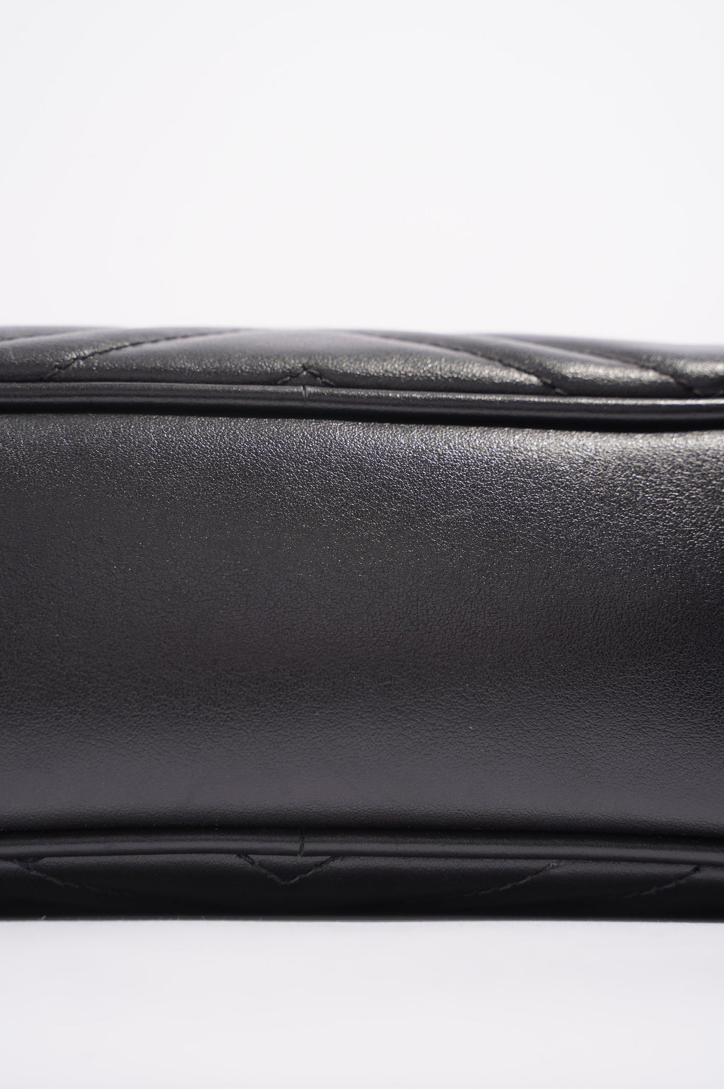 Gucci Womens GG Marmont Bag Black Leather Small