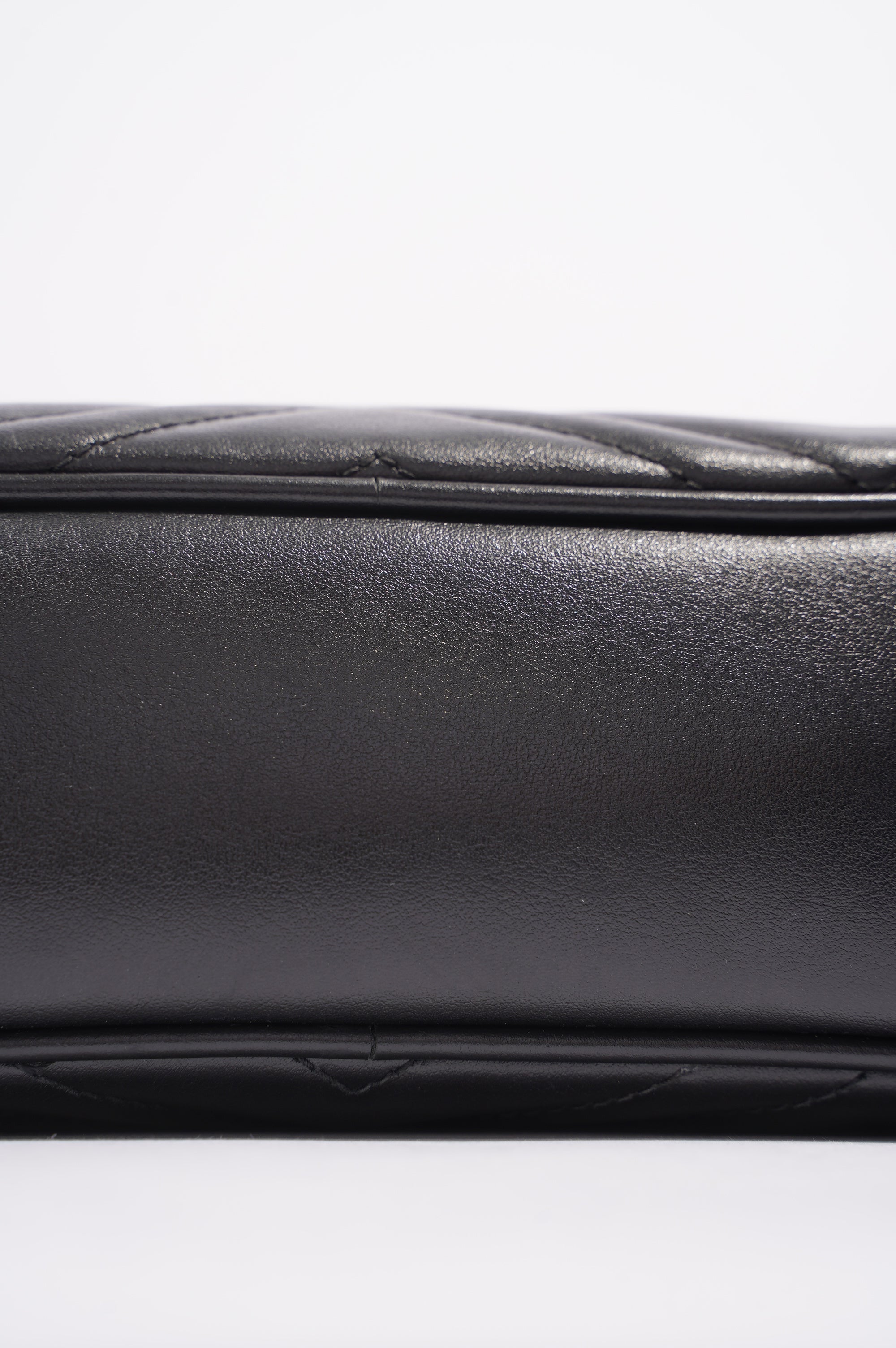 Gucci Womens GG Marmont Bag Black Leather Small