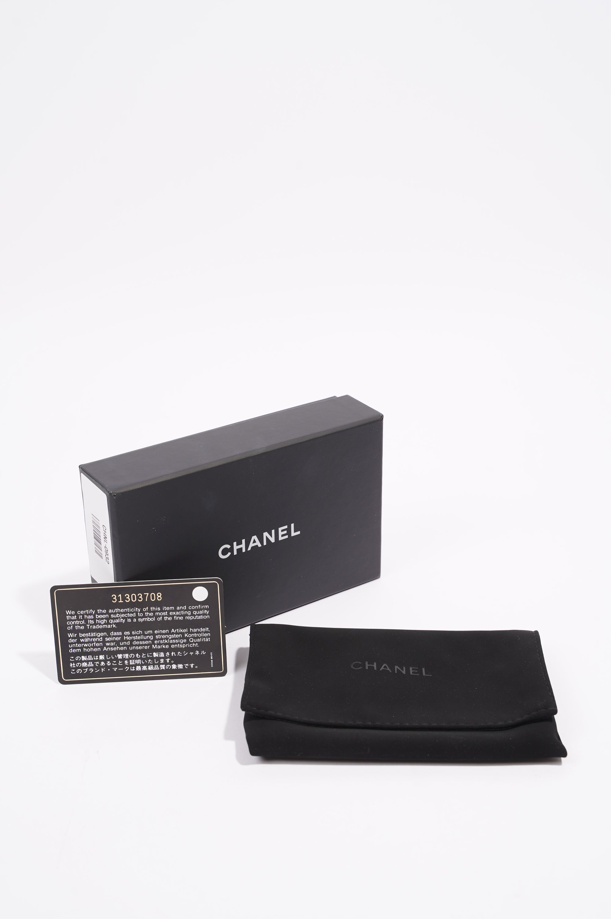 Chanel Womens Lambskin Card Holder Black
