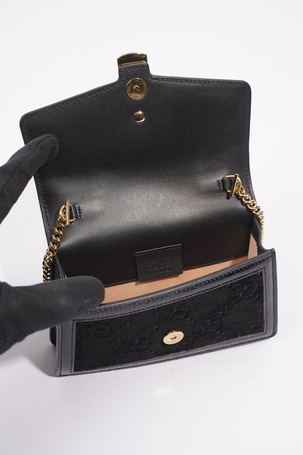 Gucci Womens Sylvie Chain Bag Black Velvet Super Mini