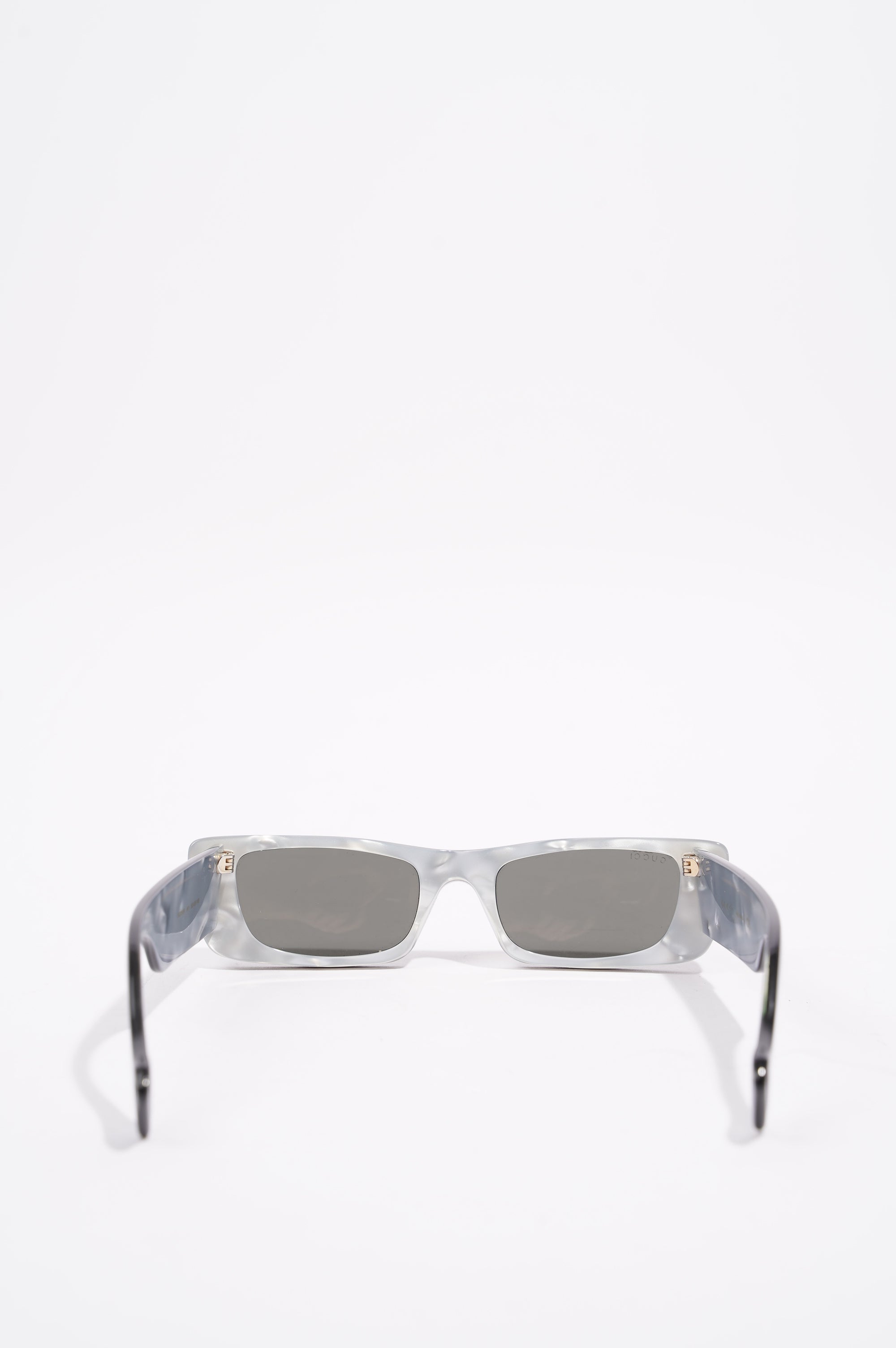 Gucci Womens GG0516S Sunglasses Black / Gold 145