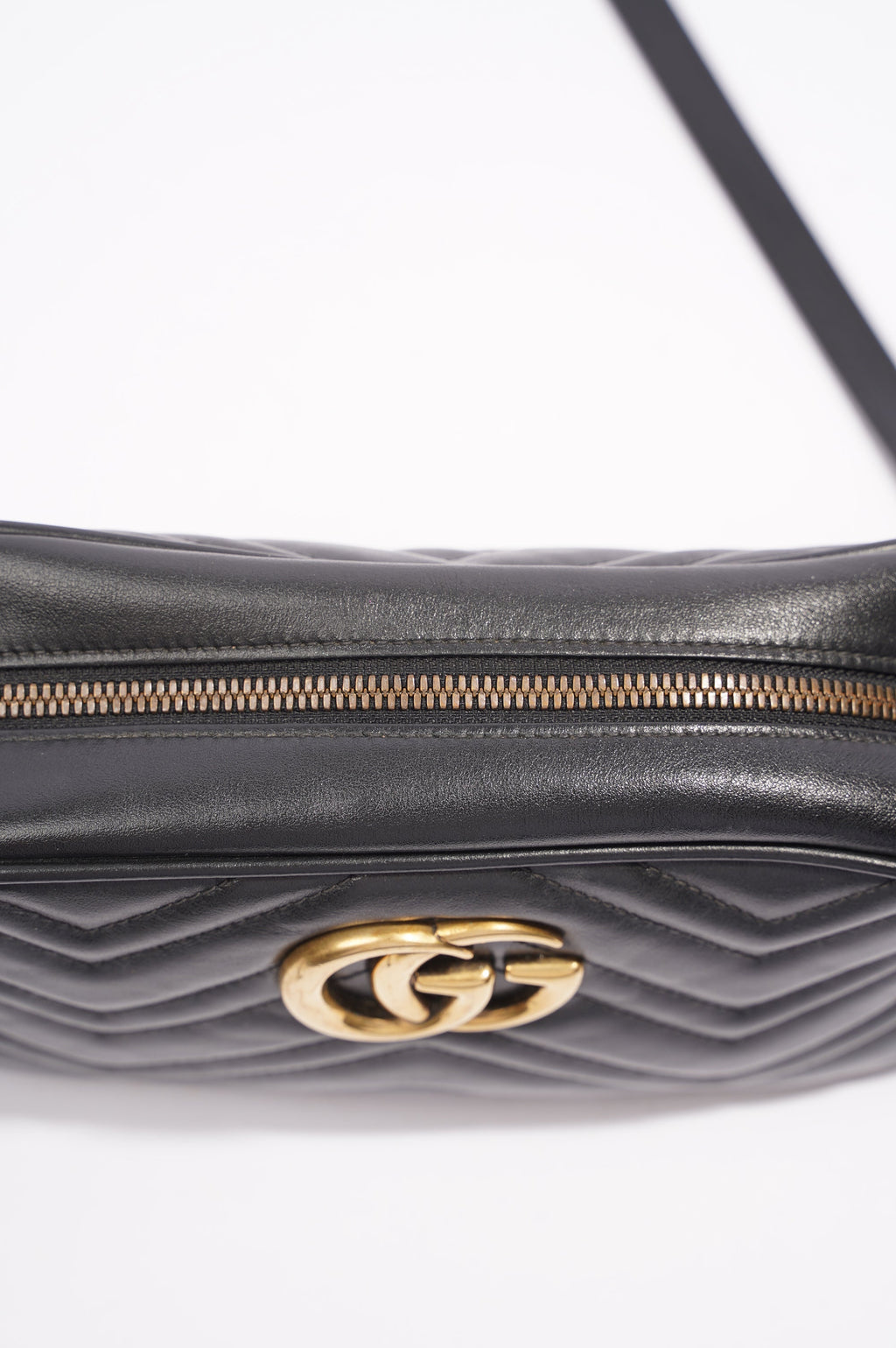 Gucci Womens GG Marmont Bag Black Leather Small