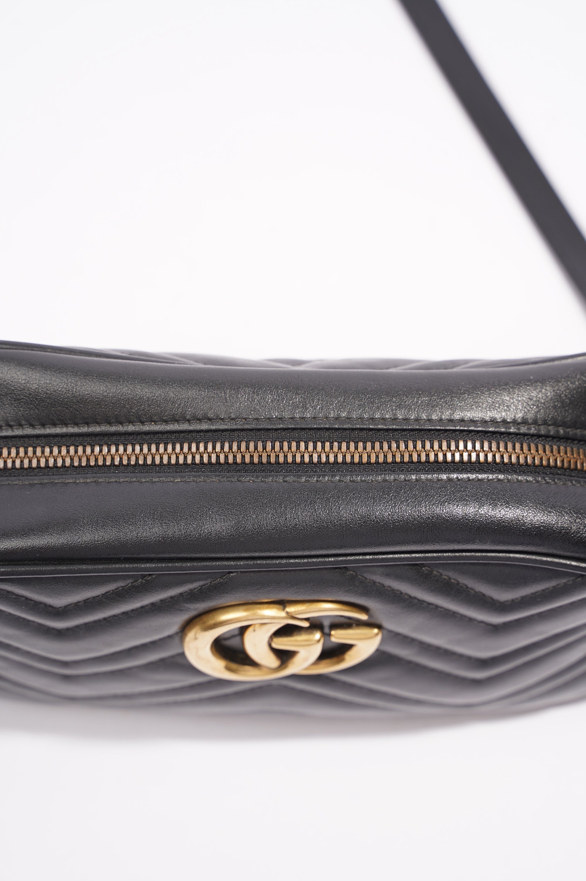 Gucci Womens GG Marmont Bag Black Leather Small