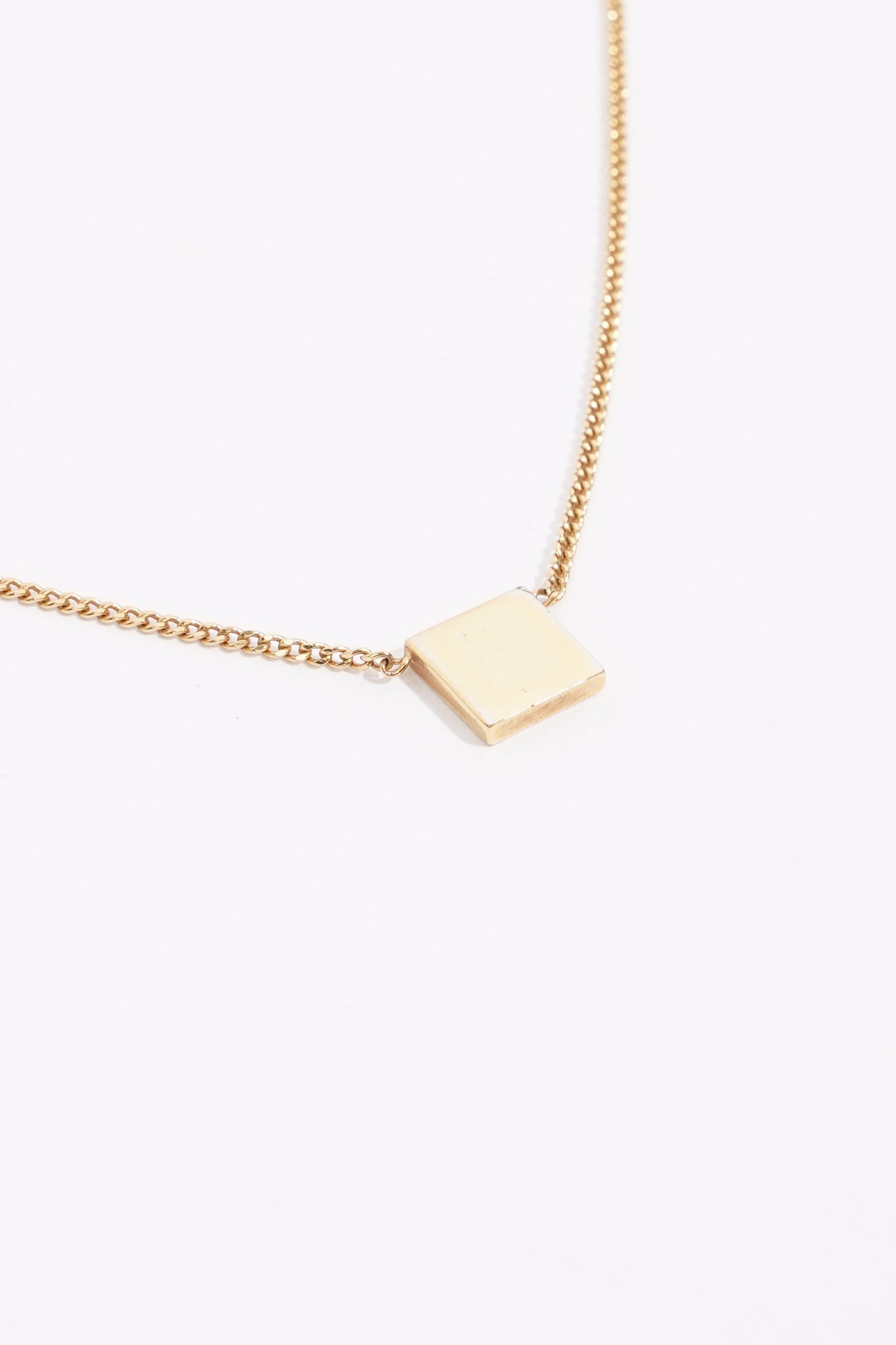 Fendi Womens O'Lock Necklace Golden Finish Base Metal