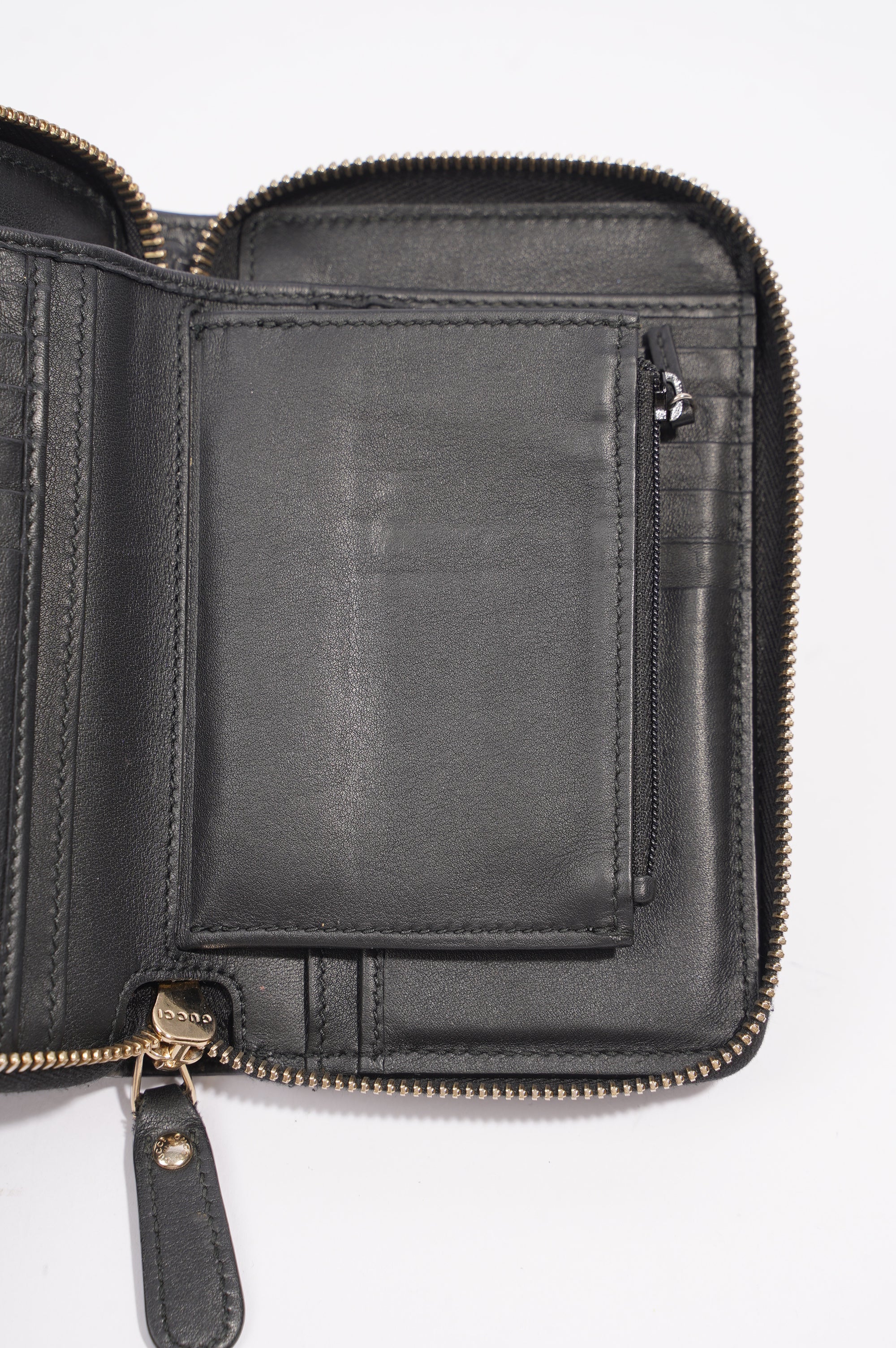 Gucci Womens Microguccissima Leather Zip Wallet Black