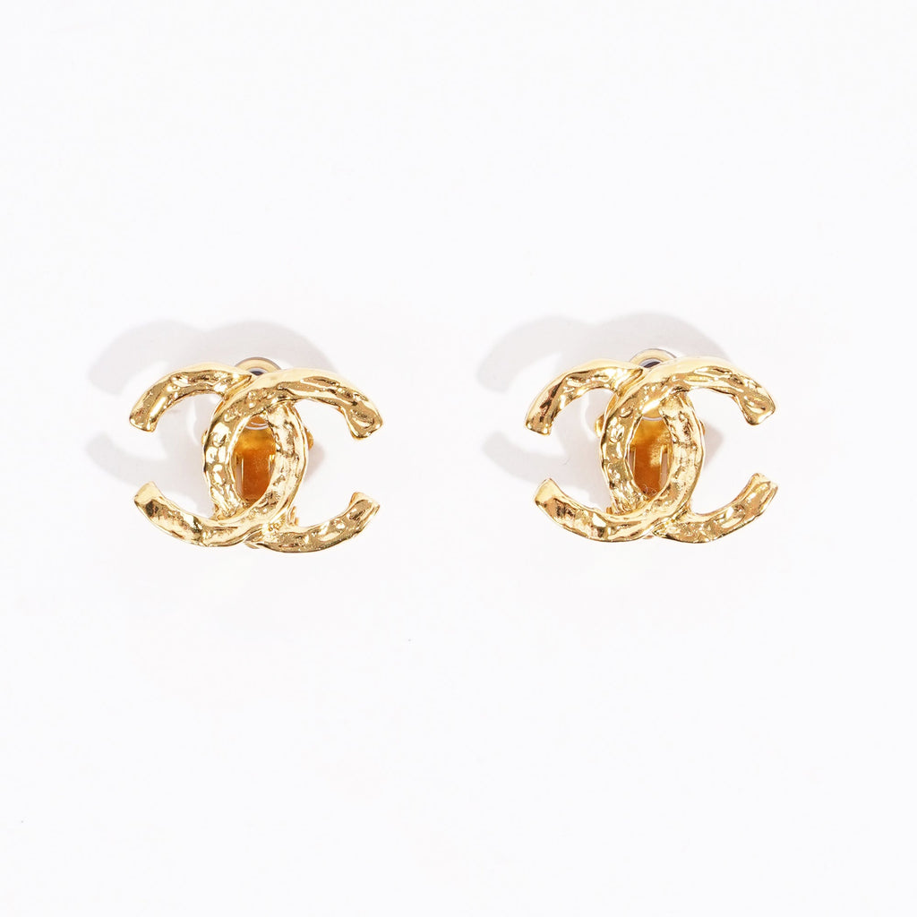 Chanel Womens CC Logo Earrings Golden Finish Base Metal