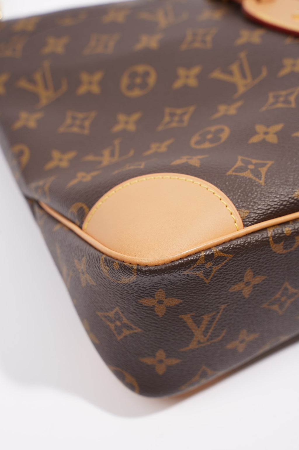 Louis Vuitton Womens Odeon Bag Monogram Canvas MM