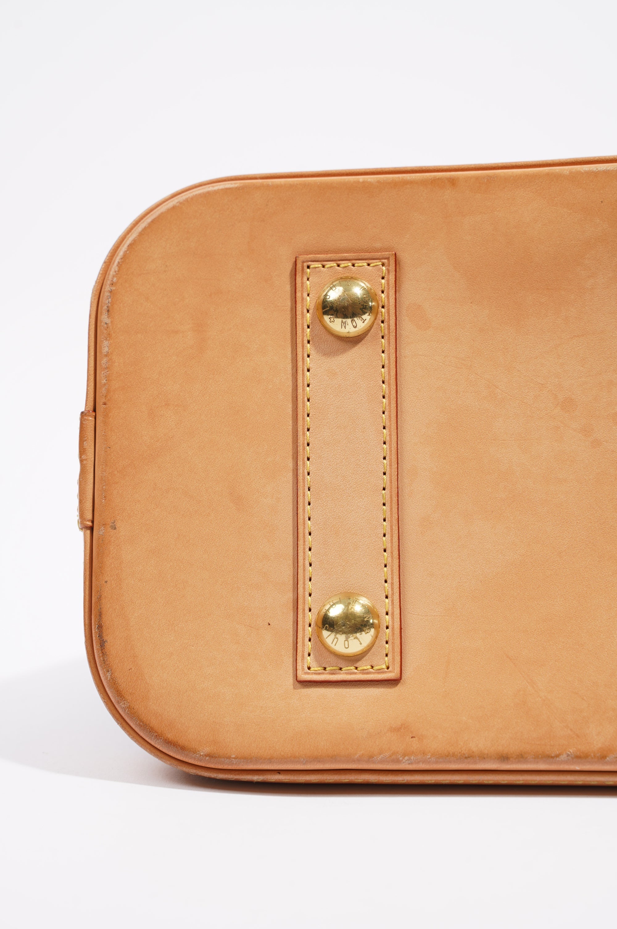 Louis Vuitton Womens Alma Monogram PM