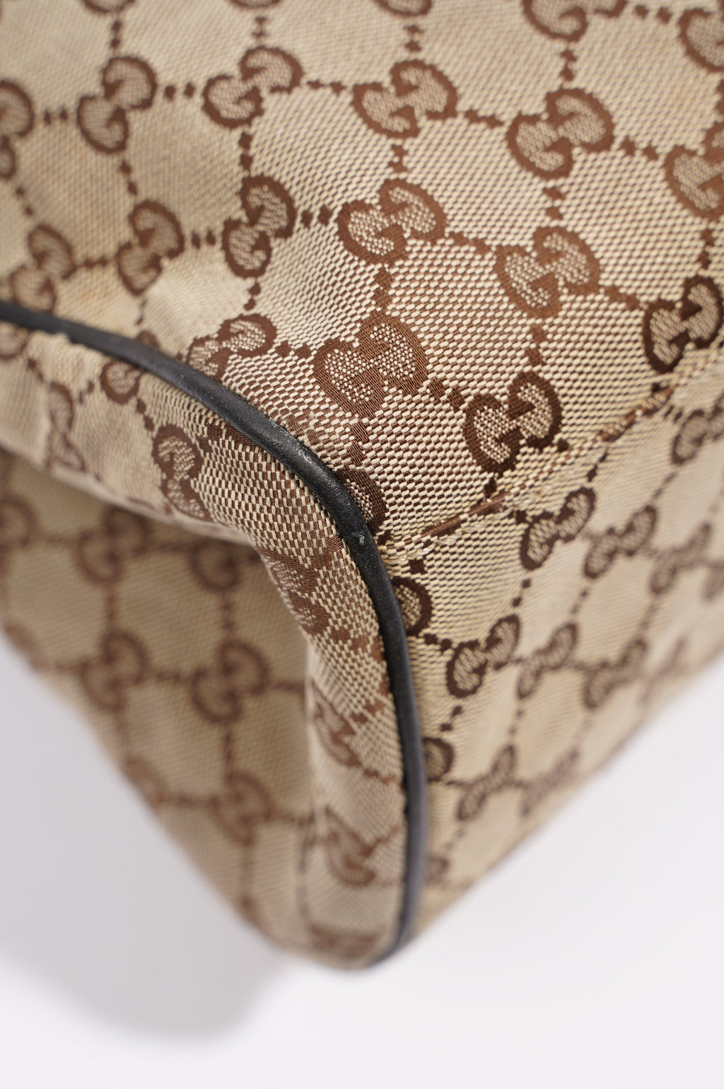 Gucci Sukey Tote Supreme
