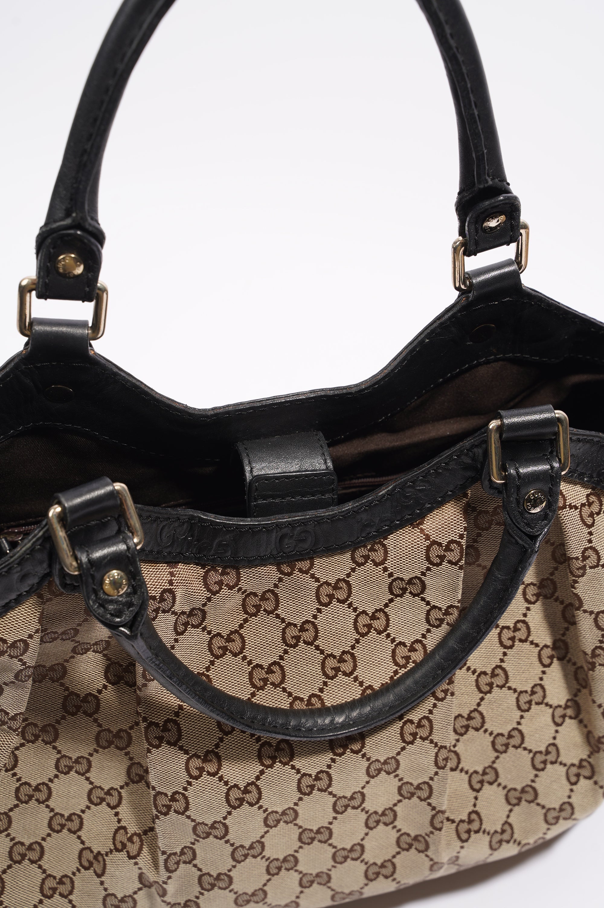 Gucci Sukey Tote Supreme