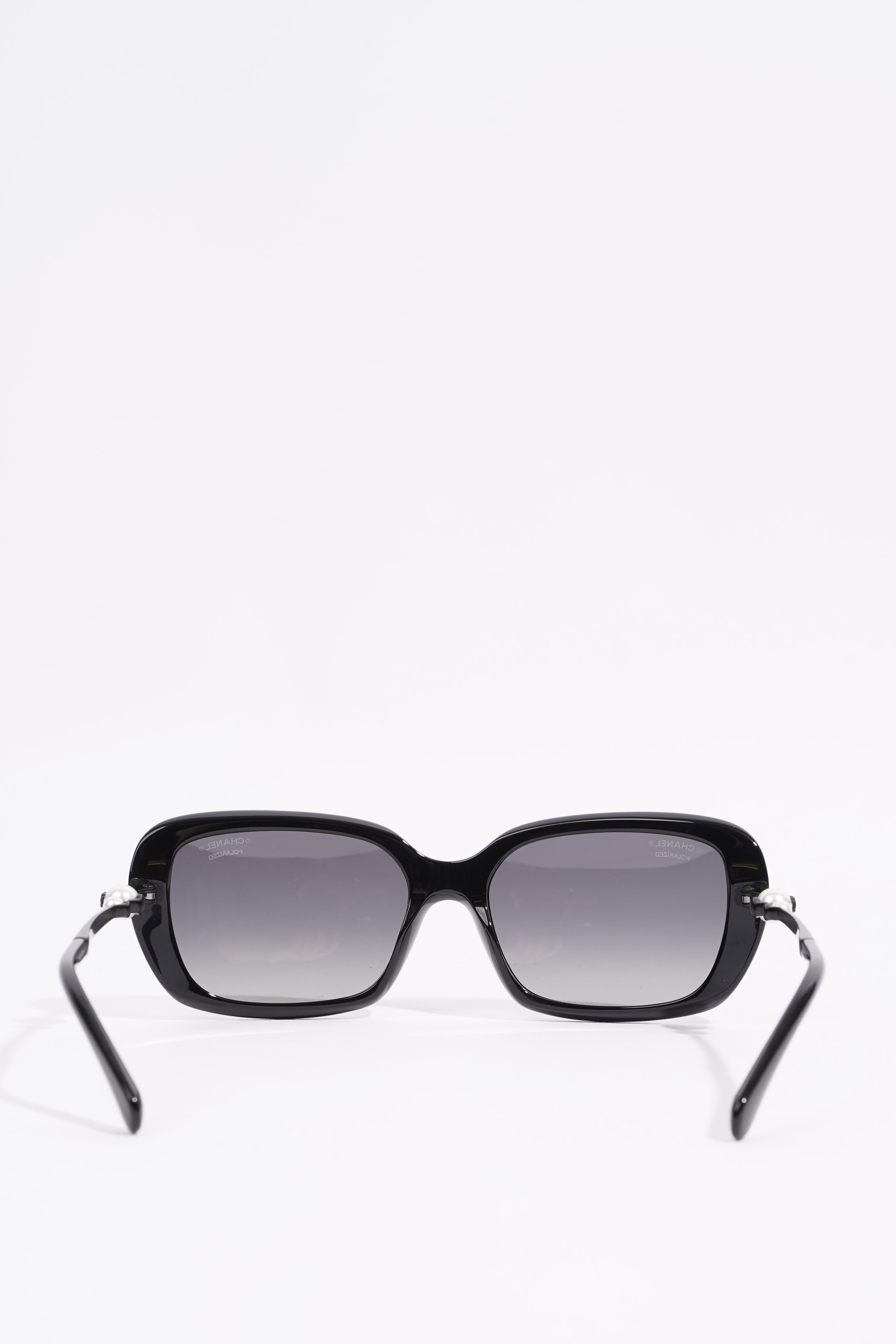 Chanel Womens Pearl CC Sunglasses Black Acetate 140
