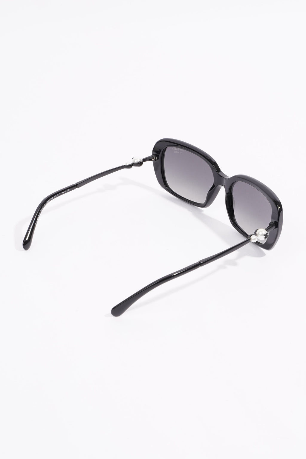 Chanel Womens Pearl CC Sunglasses Black Acetate 140