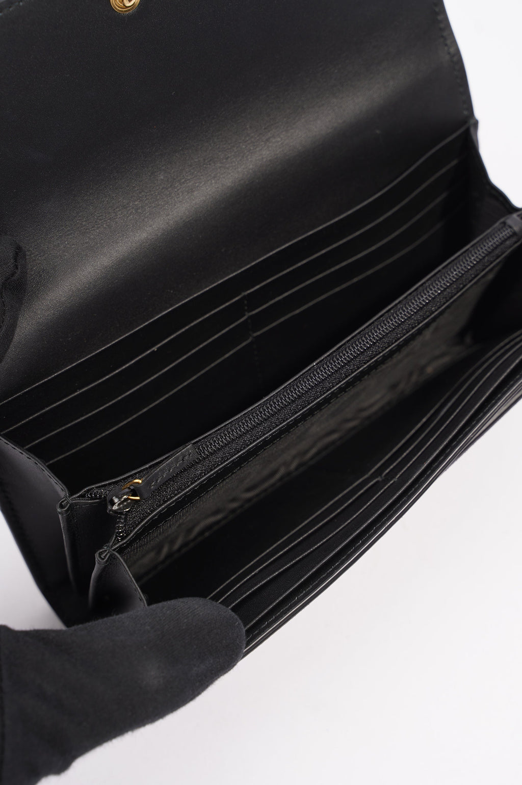 Gucci Womens Long Bi-Fold Wallet Supreme / Black