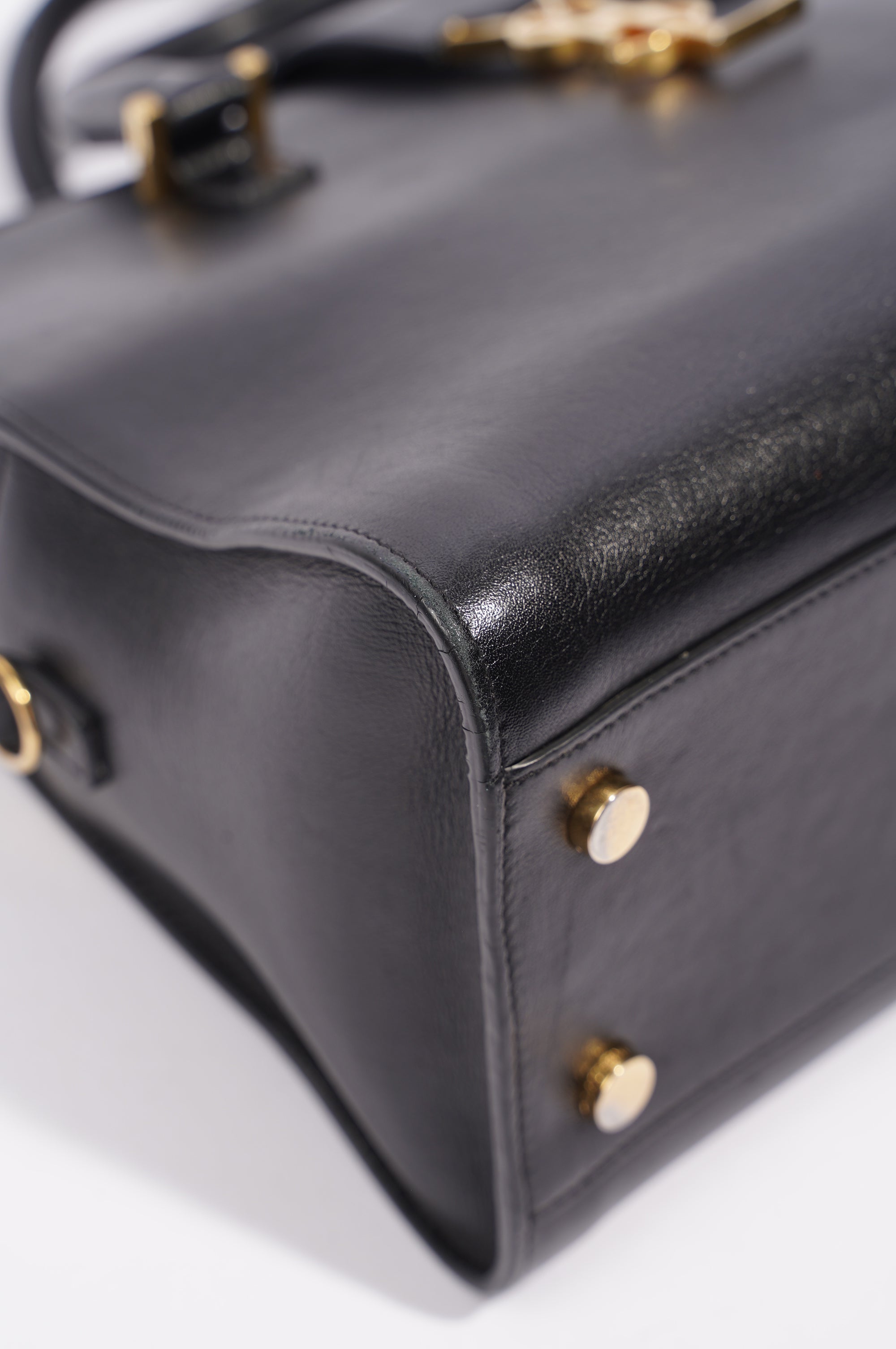 Saint Laurent Womens Cabas Black / Gold Small