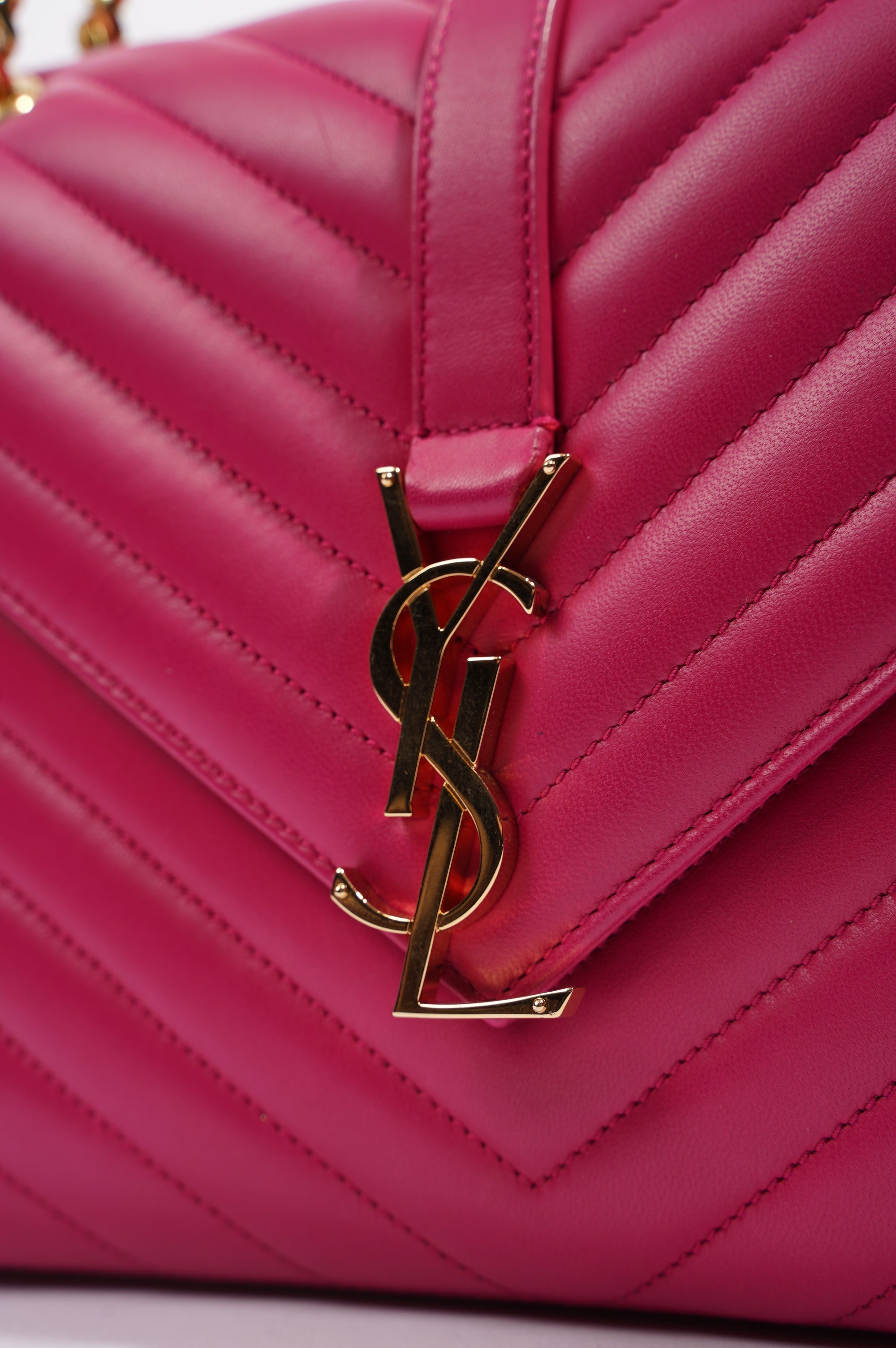 Saint Laurent Womens Chevron Envelope Bag Pink Medium
