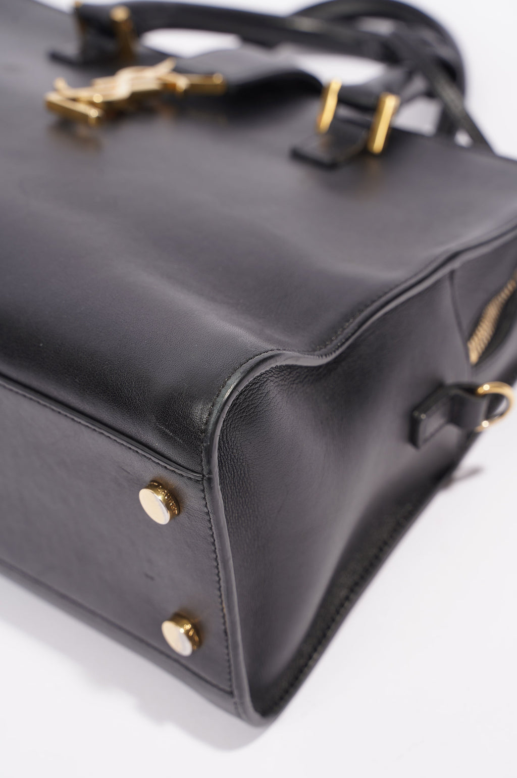 Saint Laurent Womens Cabas Black / Gold Small